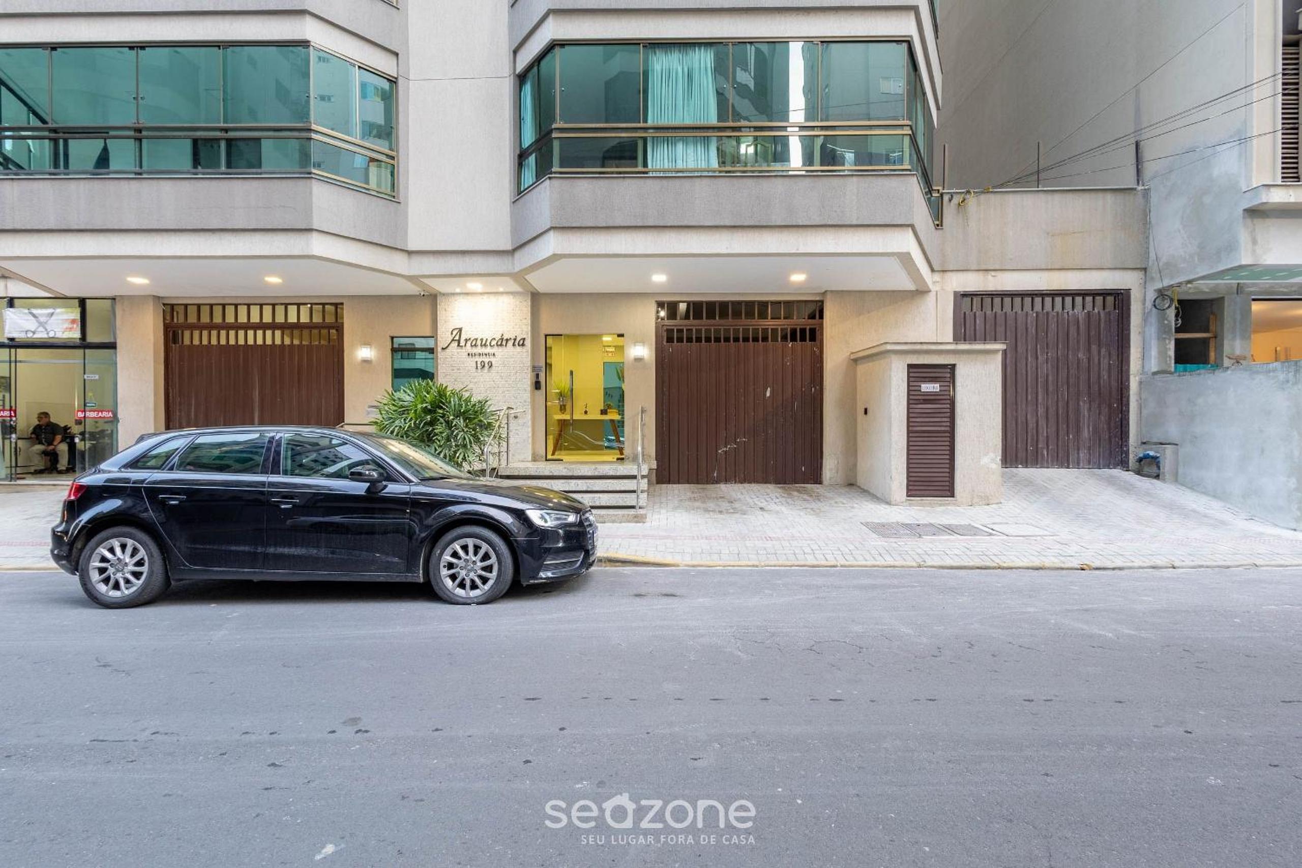 Apt w/ balcony & BBQ 290m from the sea CAU0199