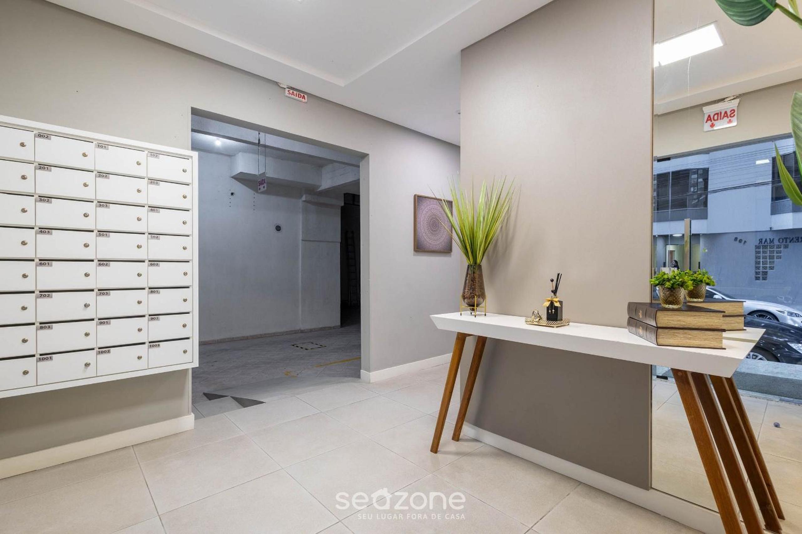 Apt w/ balcony & BBQ 290m from the sea CAU0199