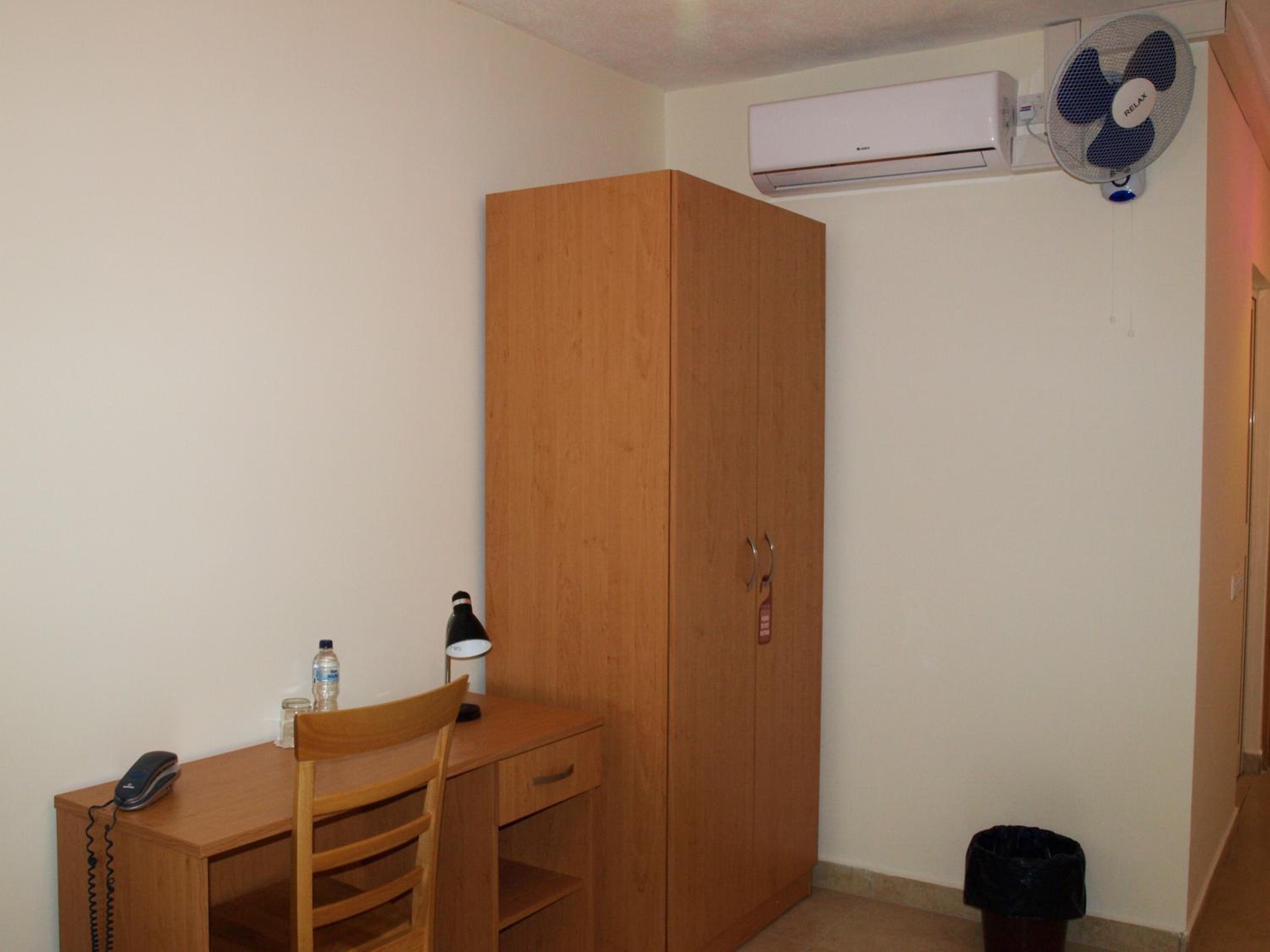 Photo 16