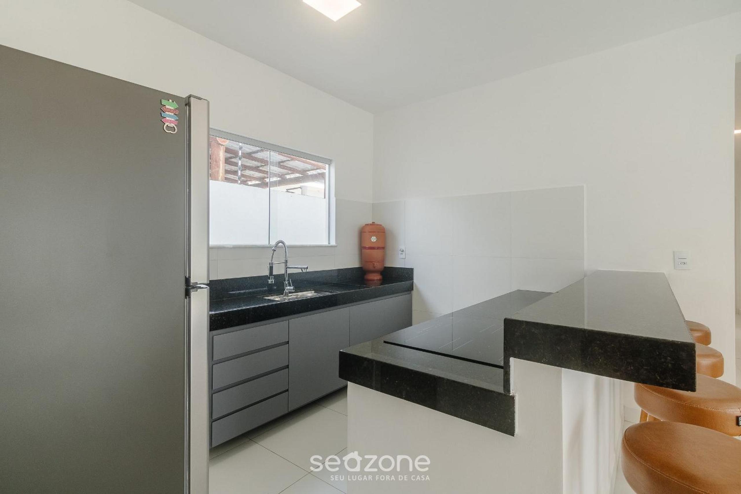 4-Bedroom Apart in Condominium with Pool VIF0104