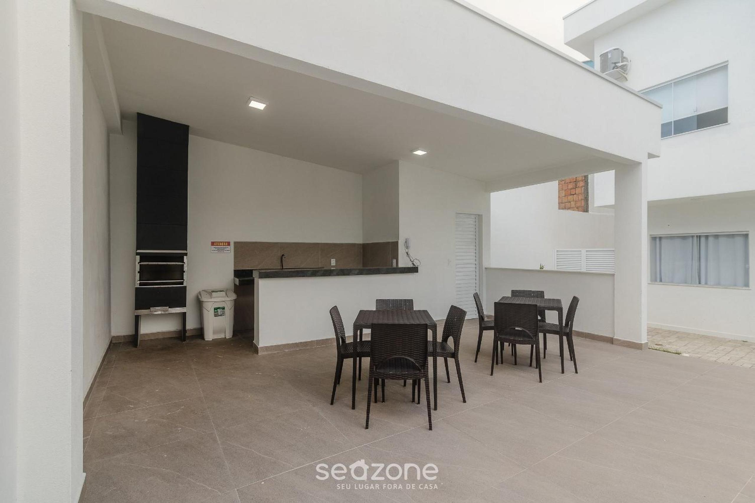 4-Bedroom Apart in Condominium with Pool VIF0104