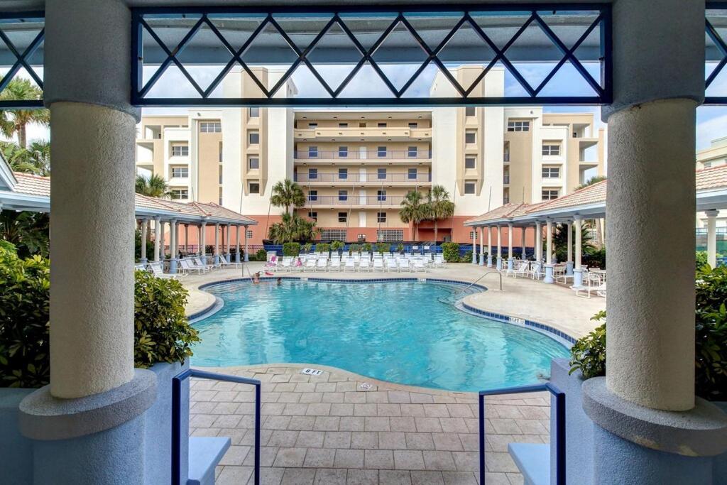 Dog Friendly 3BR Condo Walk to Beach & Pool