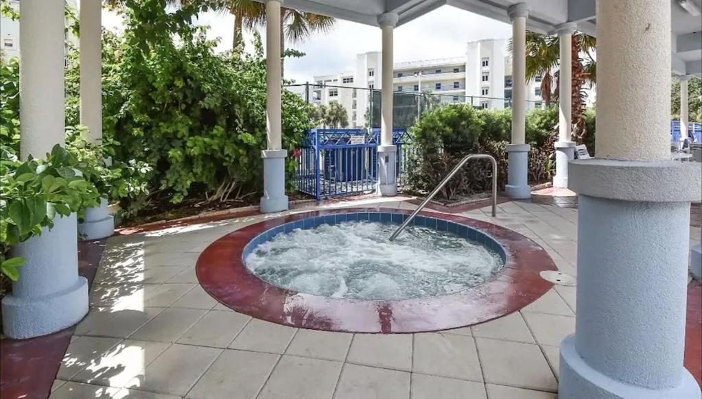 Dog Friendly 3BR Condo Walk to Beach & Pool