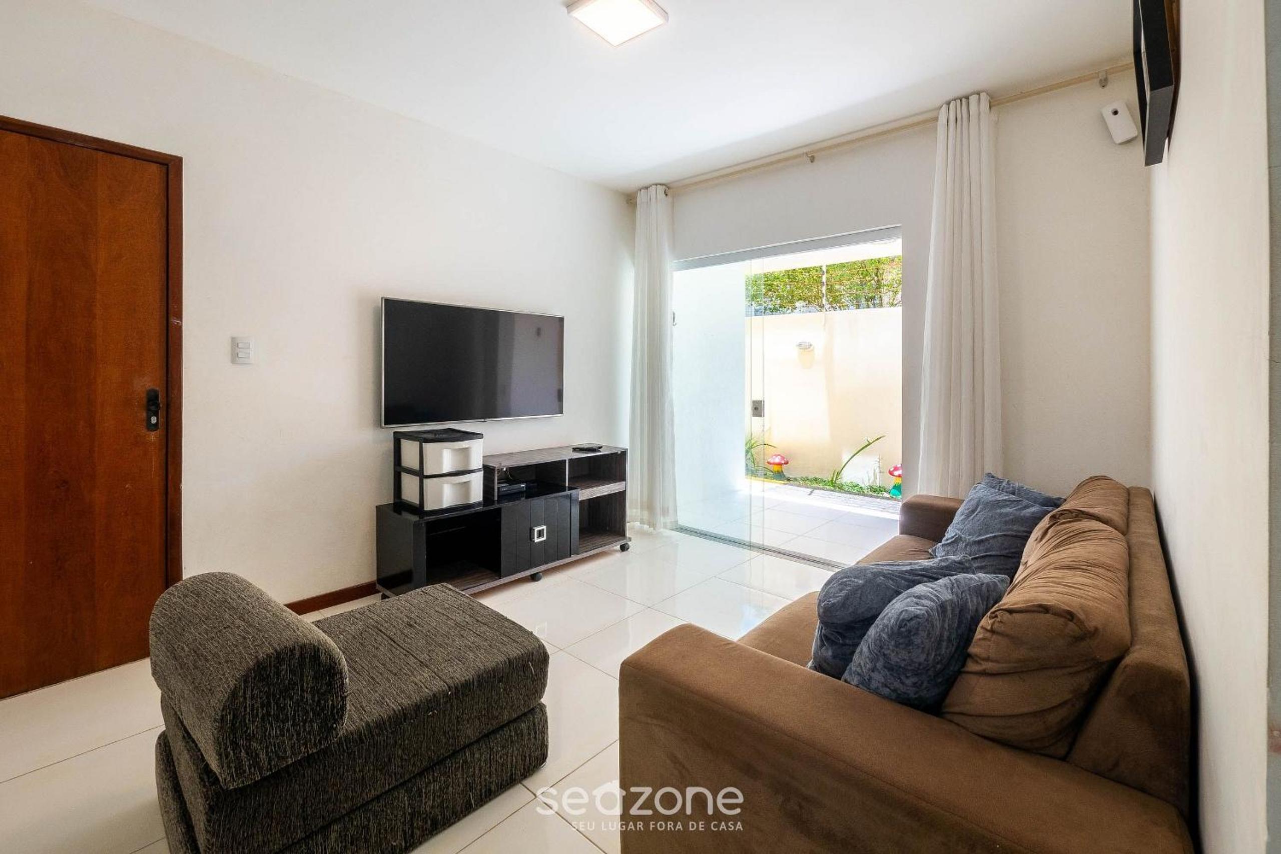 Apt w/ balcony & BBQ 400m from sea RBR0003