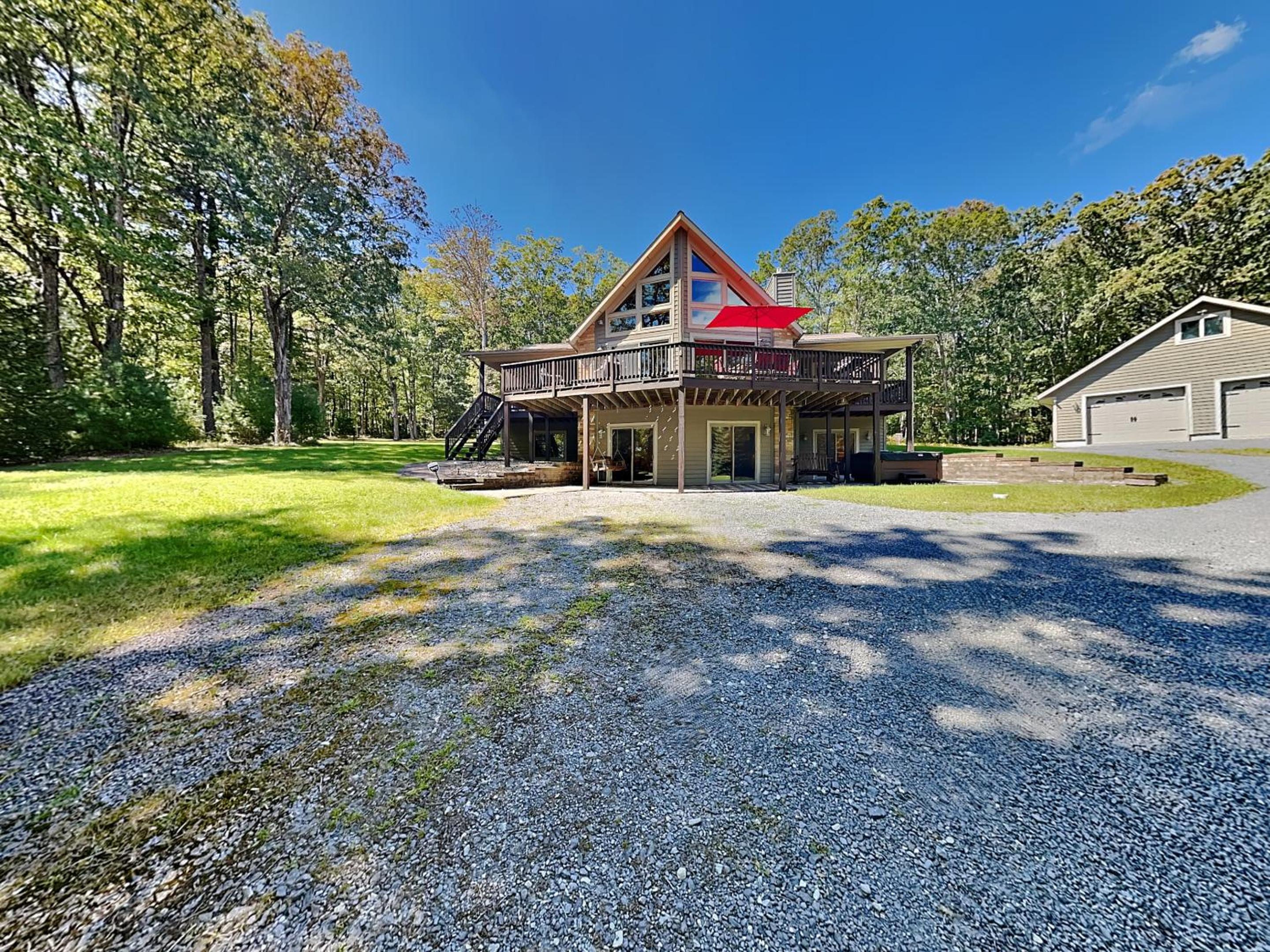 Black Pines Lodge view 3