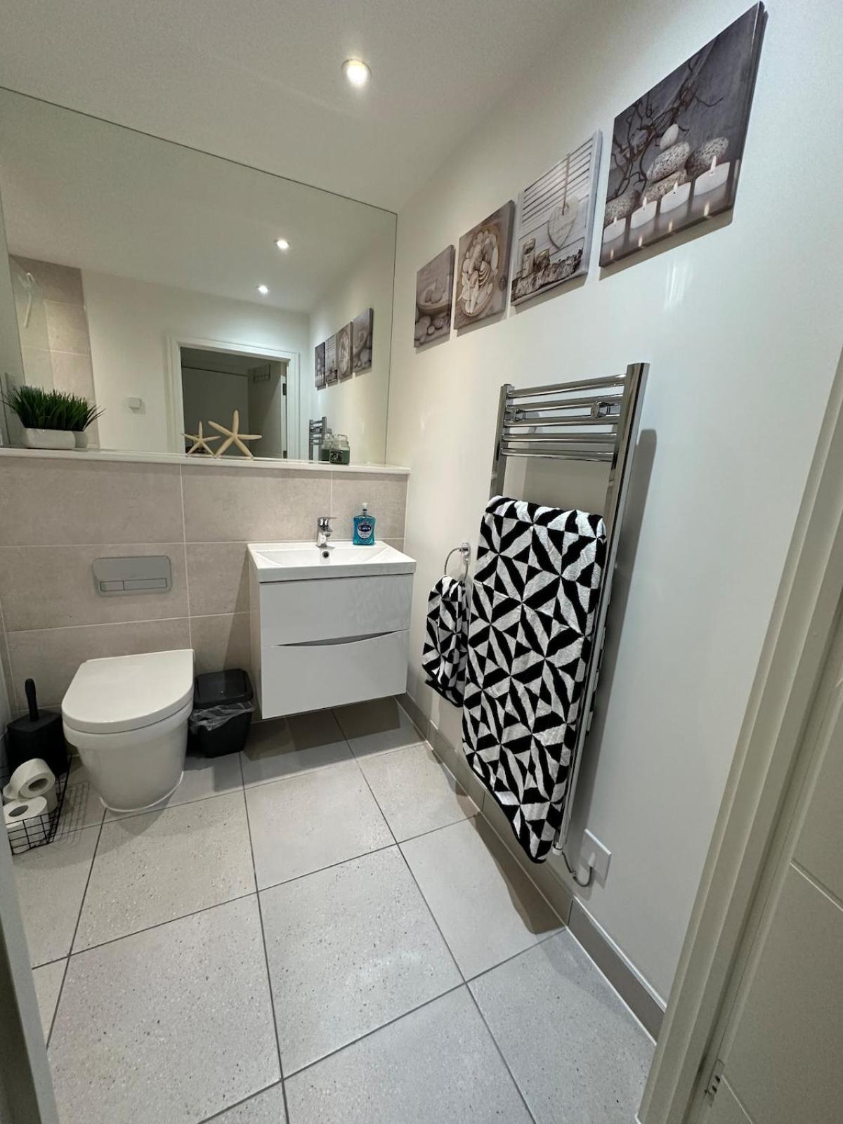 Waterfront - long stay apartment