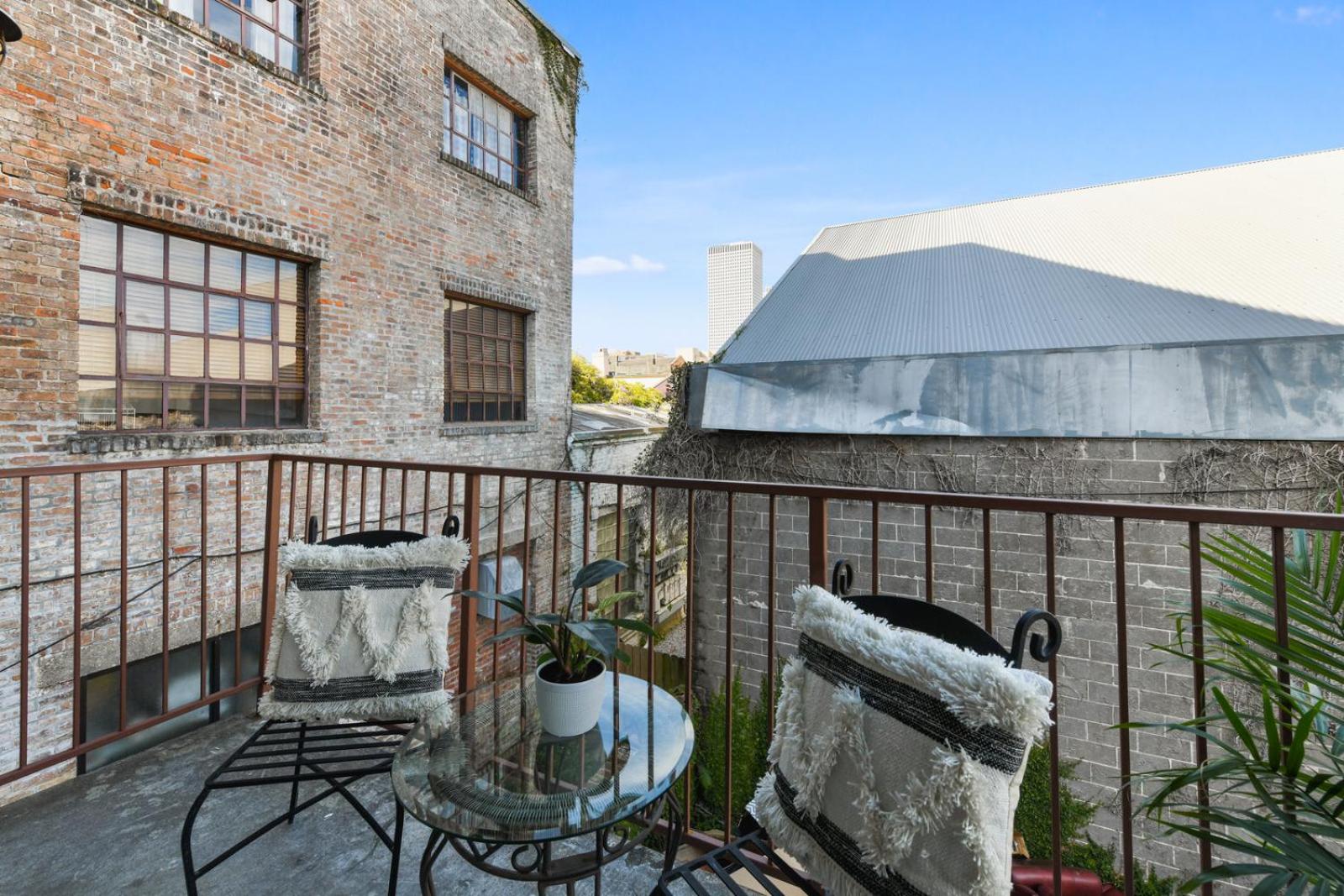 Warehouse District Intimate One Bedroom