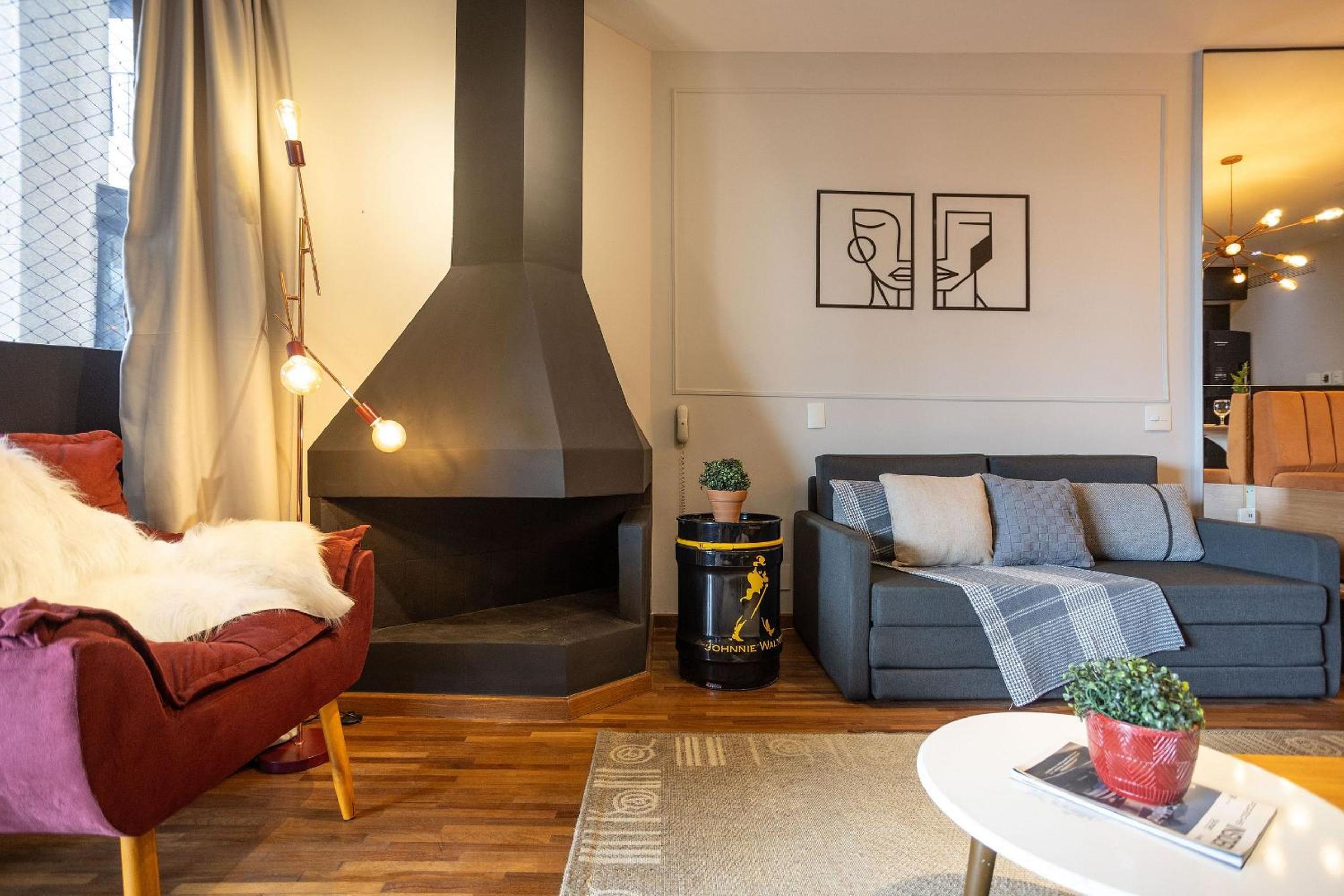 The Regent Flat Service