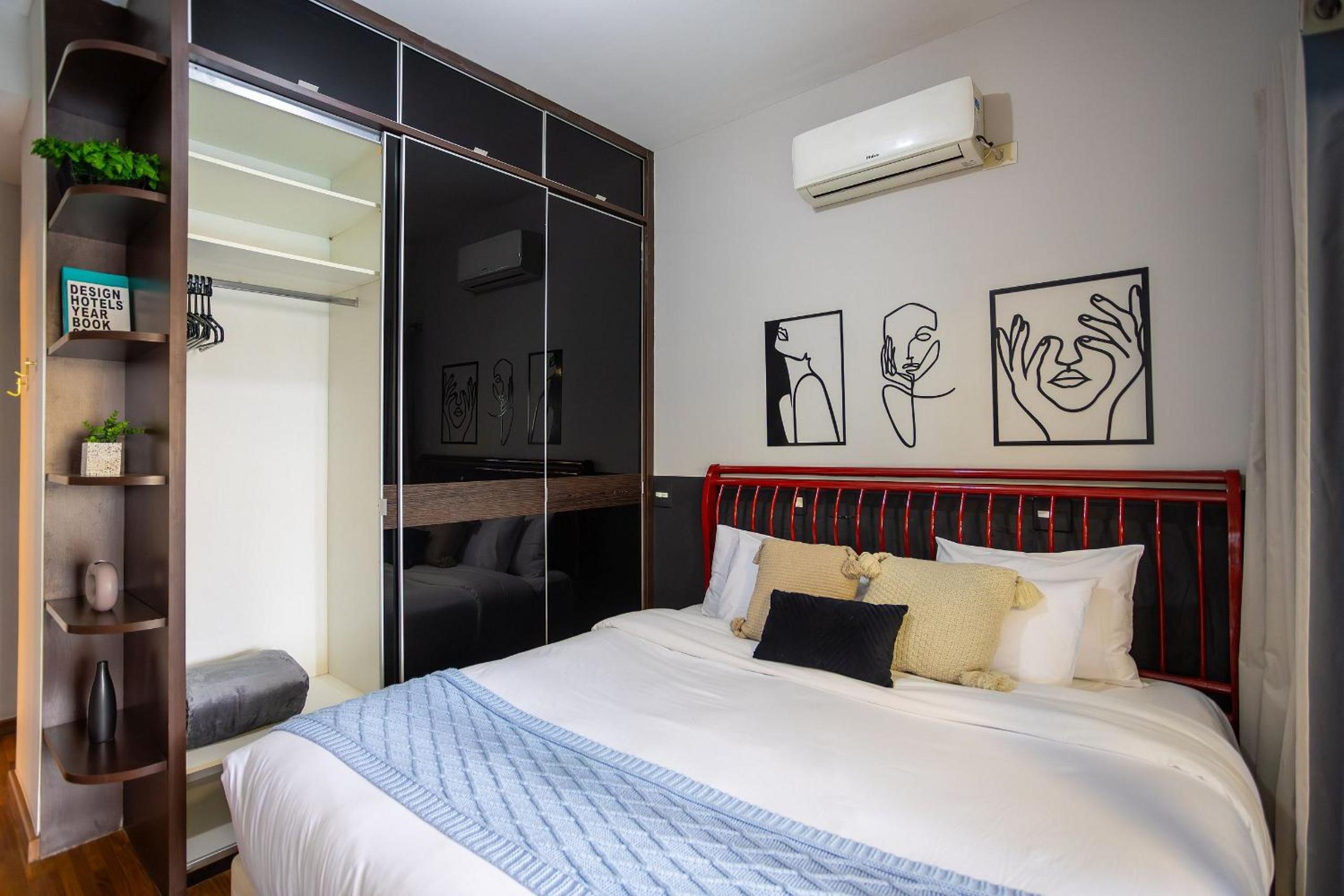 The Regent Flat Service