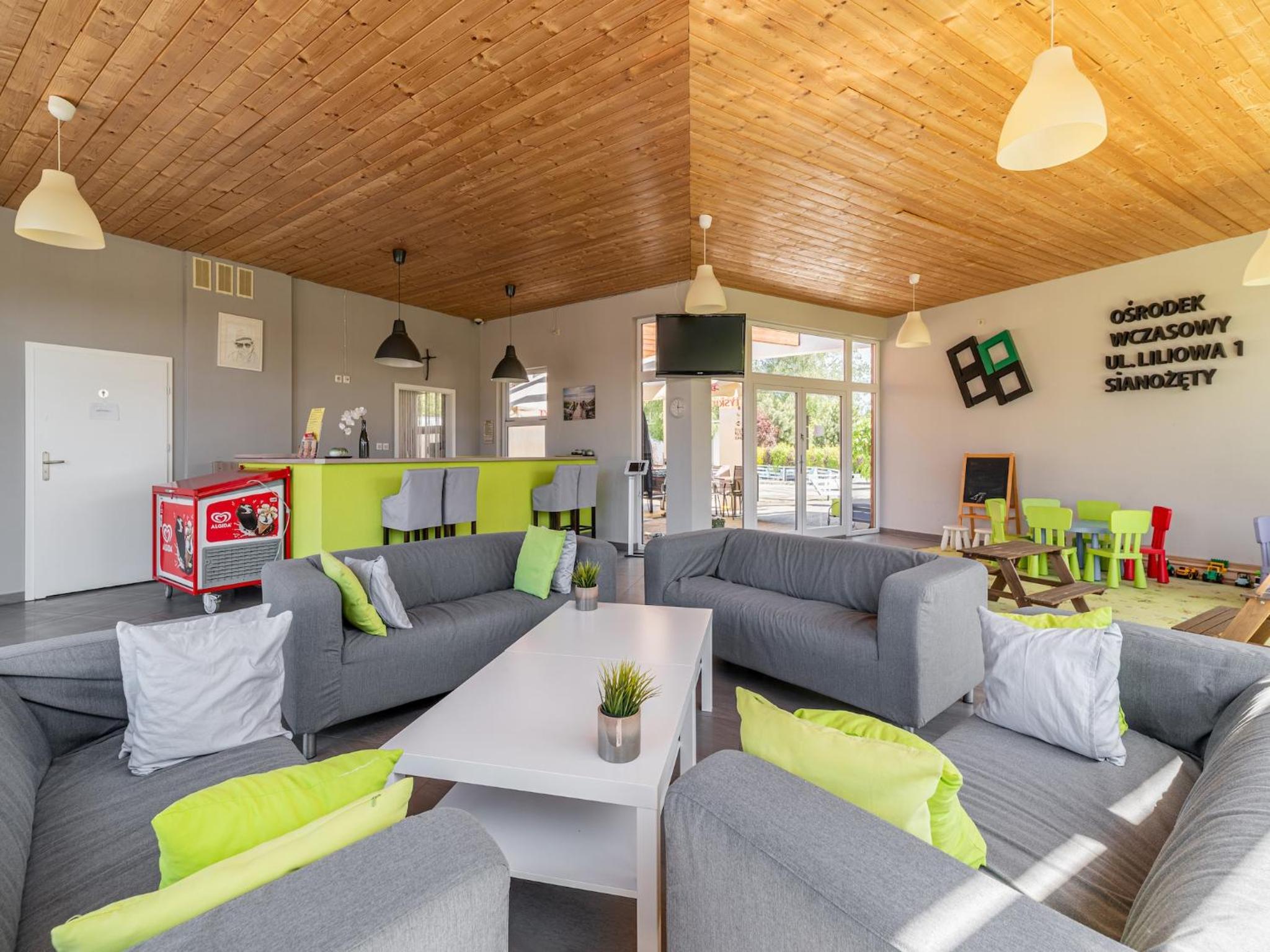 Comfortable holiday homes near the sea, pool