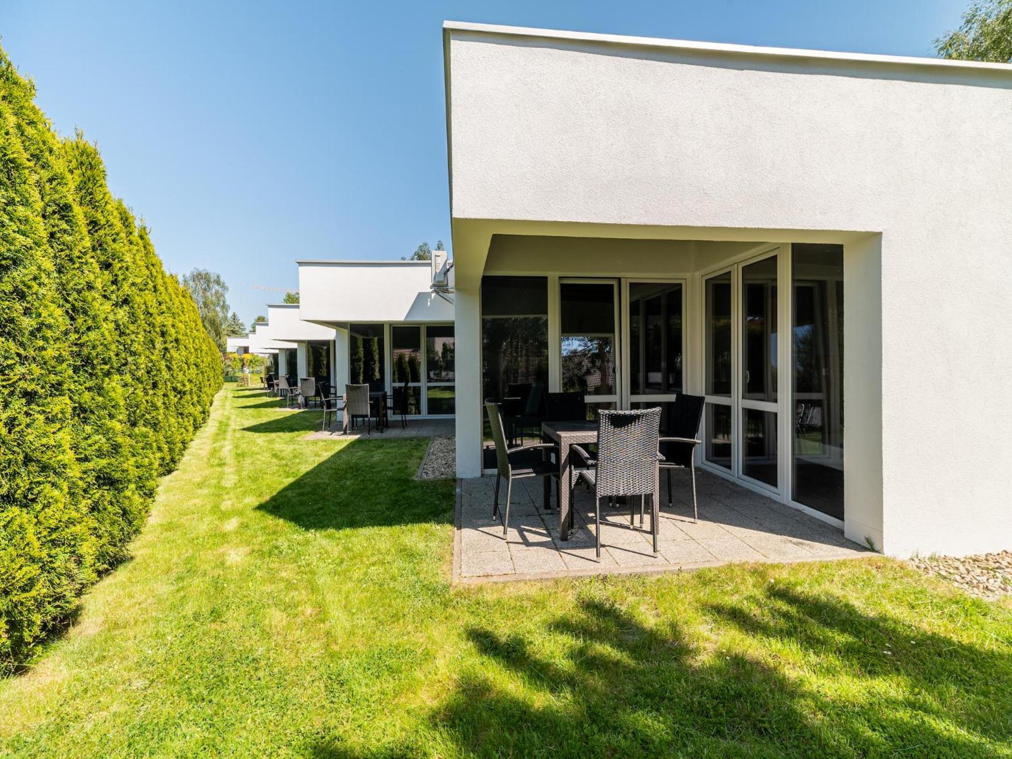Comfortable holiday homes near the sea, pool
