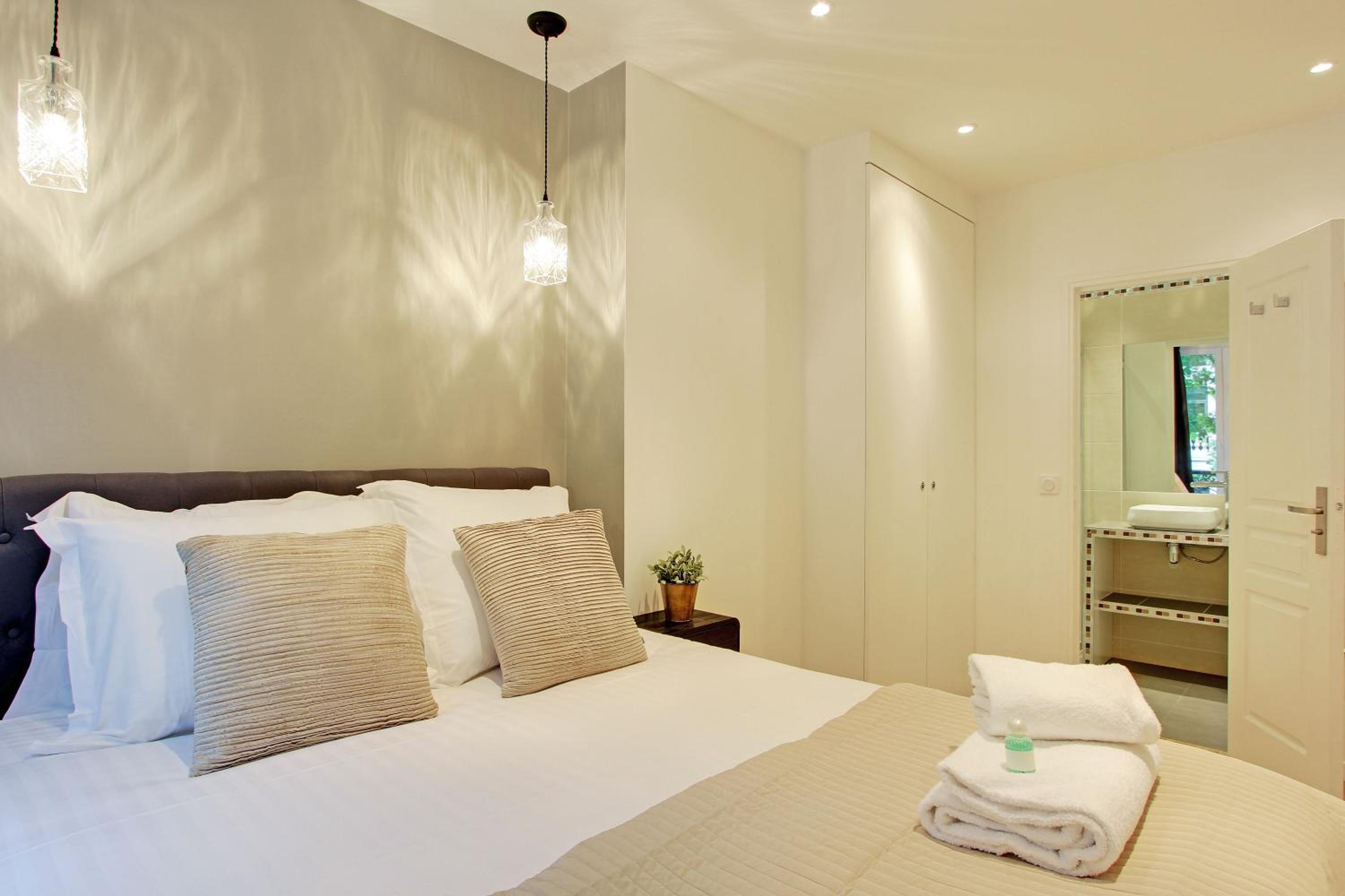 Pick A Flat's in Champs Elysees - Rue Percier