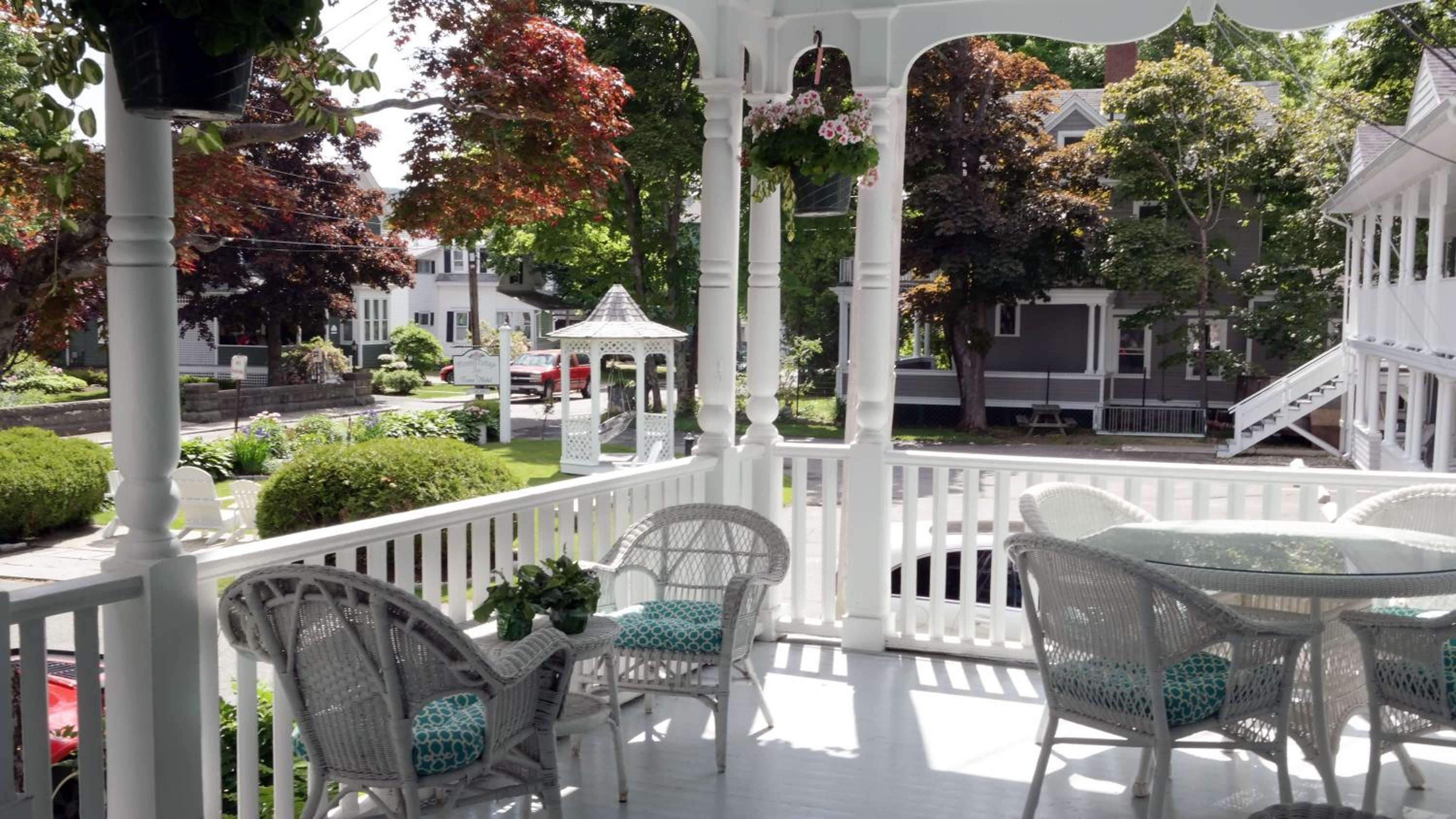 Moseley Cottage Inn and The Town Motel
