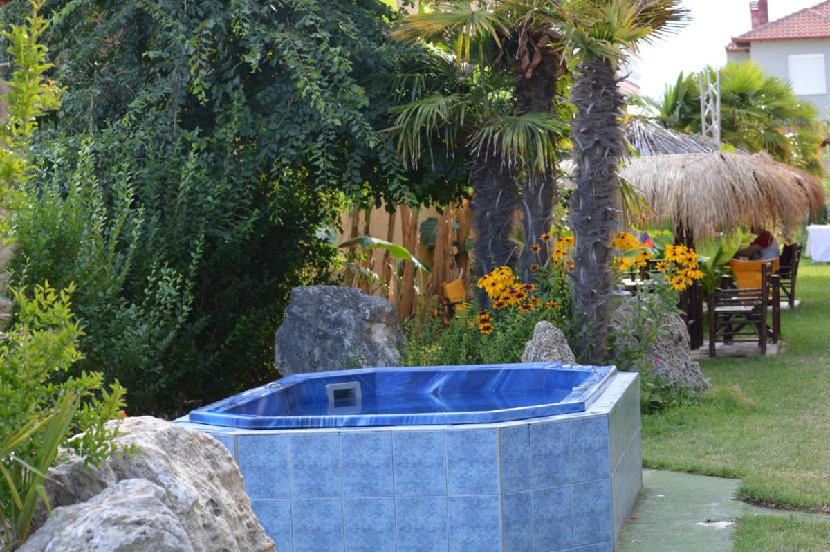 Jacuzzi