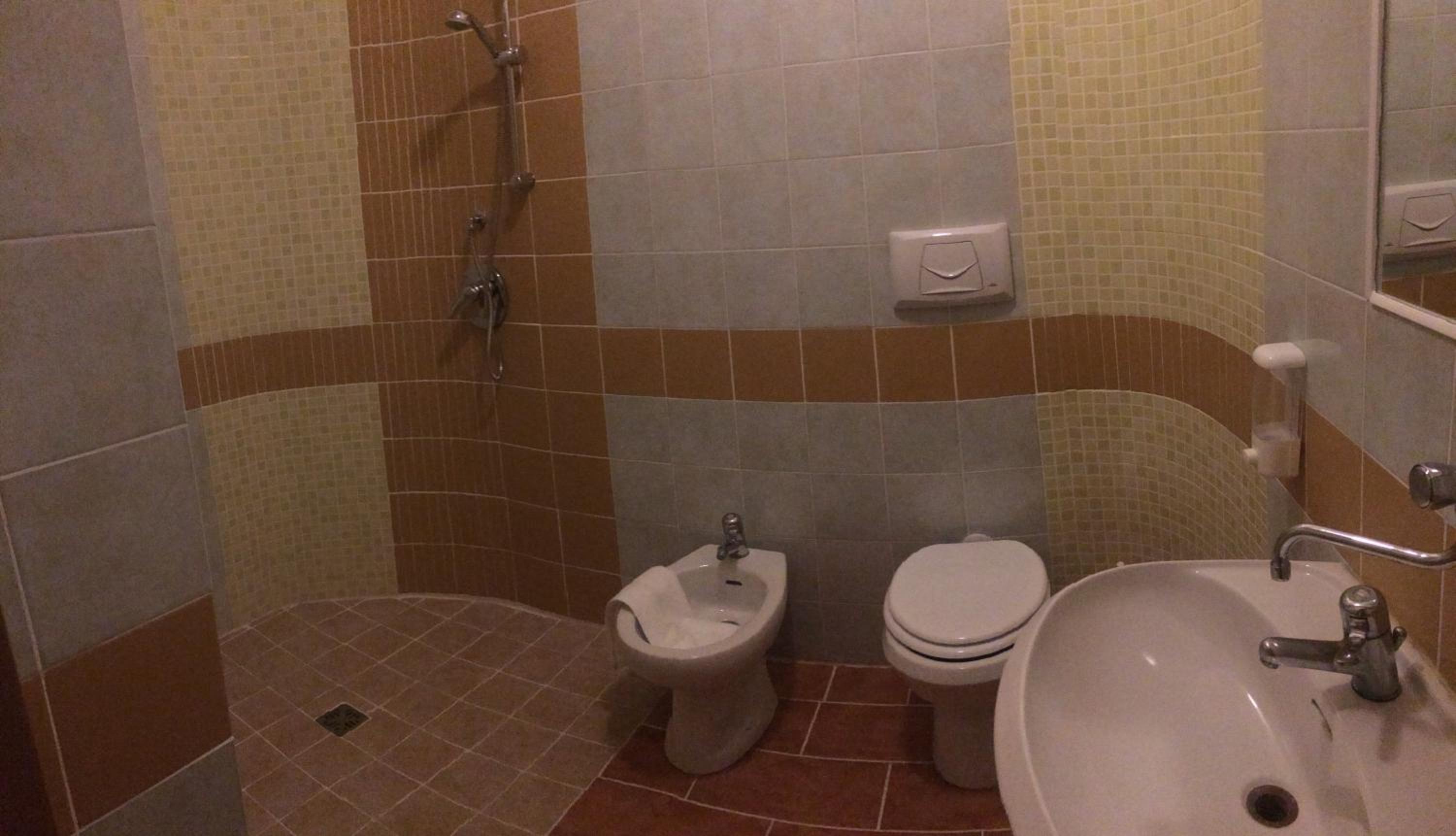 B&B Palazzo Manfredi Vieste, Fronte mare con Parcheggio