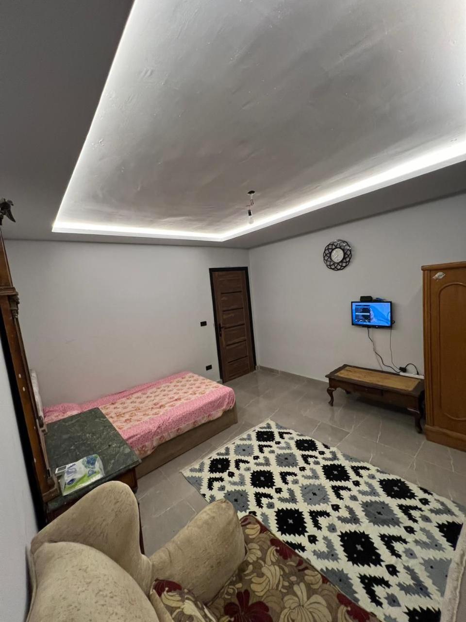 Quiet & Fully Equipped Private Room, New Cairo