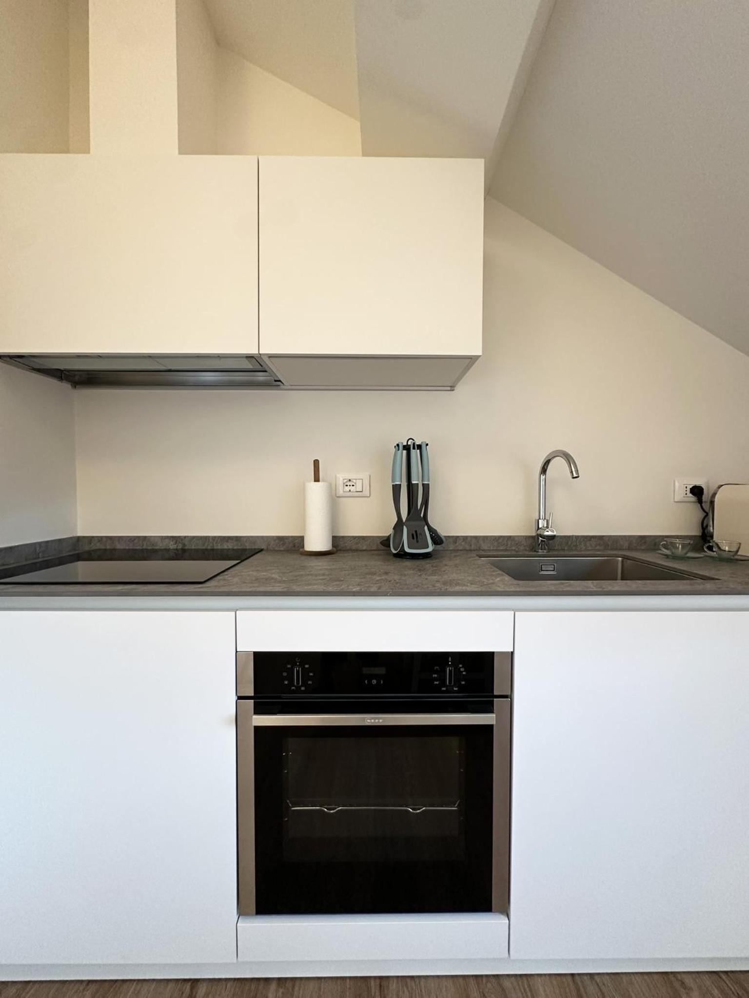 Be Your Home - Dalla Corte del Glicine