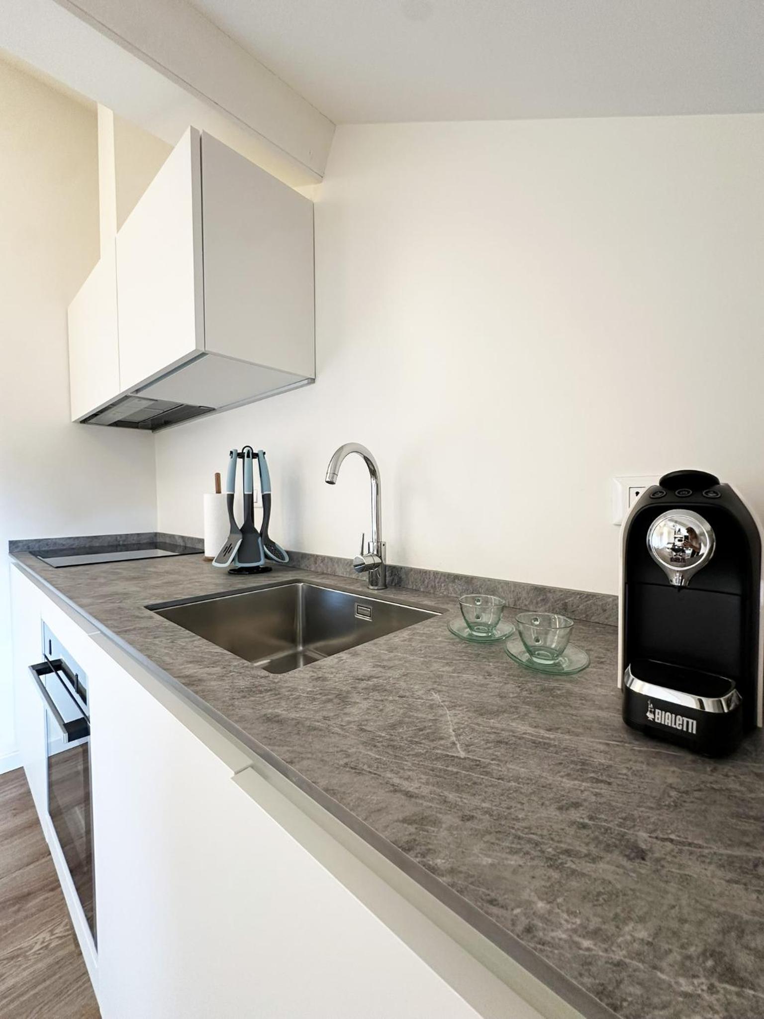 Be Your Home - Dalla Corte del Glicine