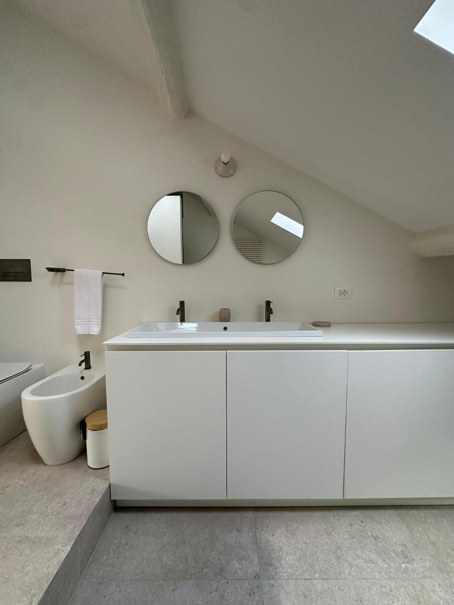 Be Your Home - Dalla Corte del Glicine