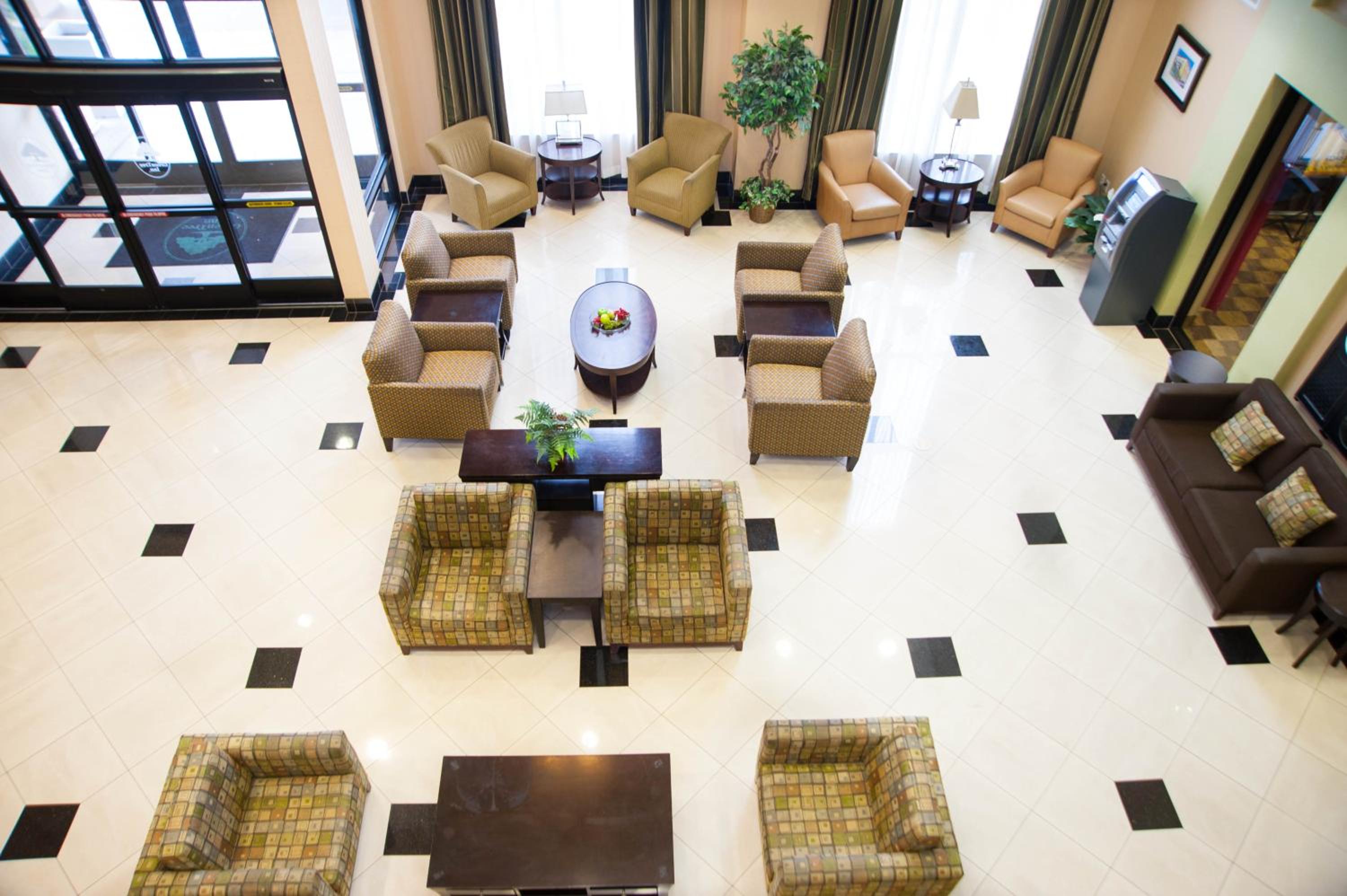 Casa Grande Vacations - GreenTree Inn and Suites Florence, AZ - Property Image 4