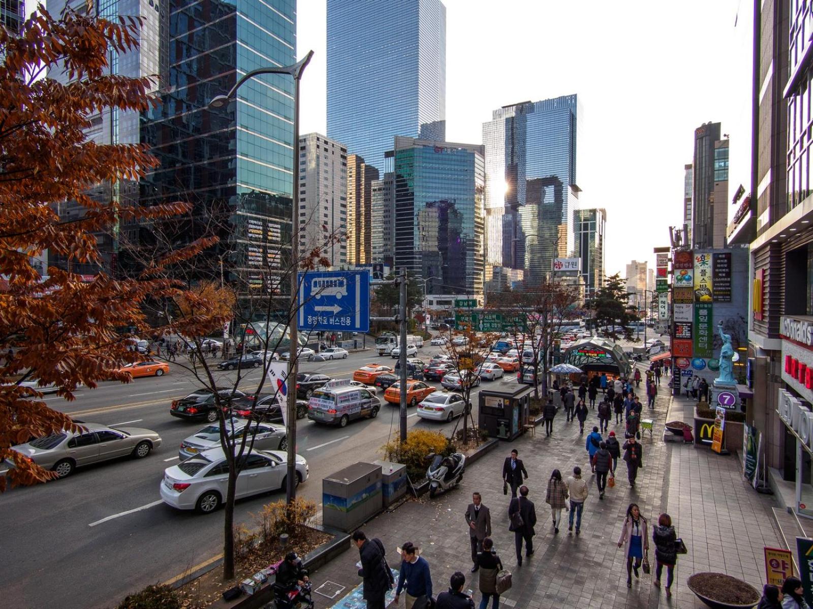 Gangnam Central View with high-speed Wi-Fi & smart TV - monthly 40 percent off!