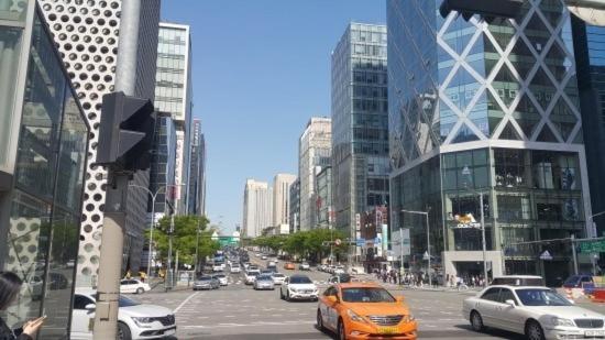 Gangnam Central View with high-speed Wi-Fi & smart TV - monthly 40 percent off!