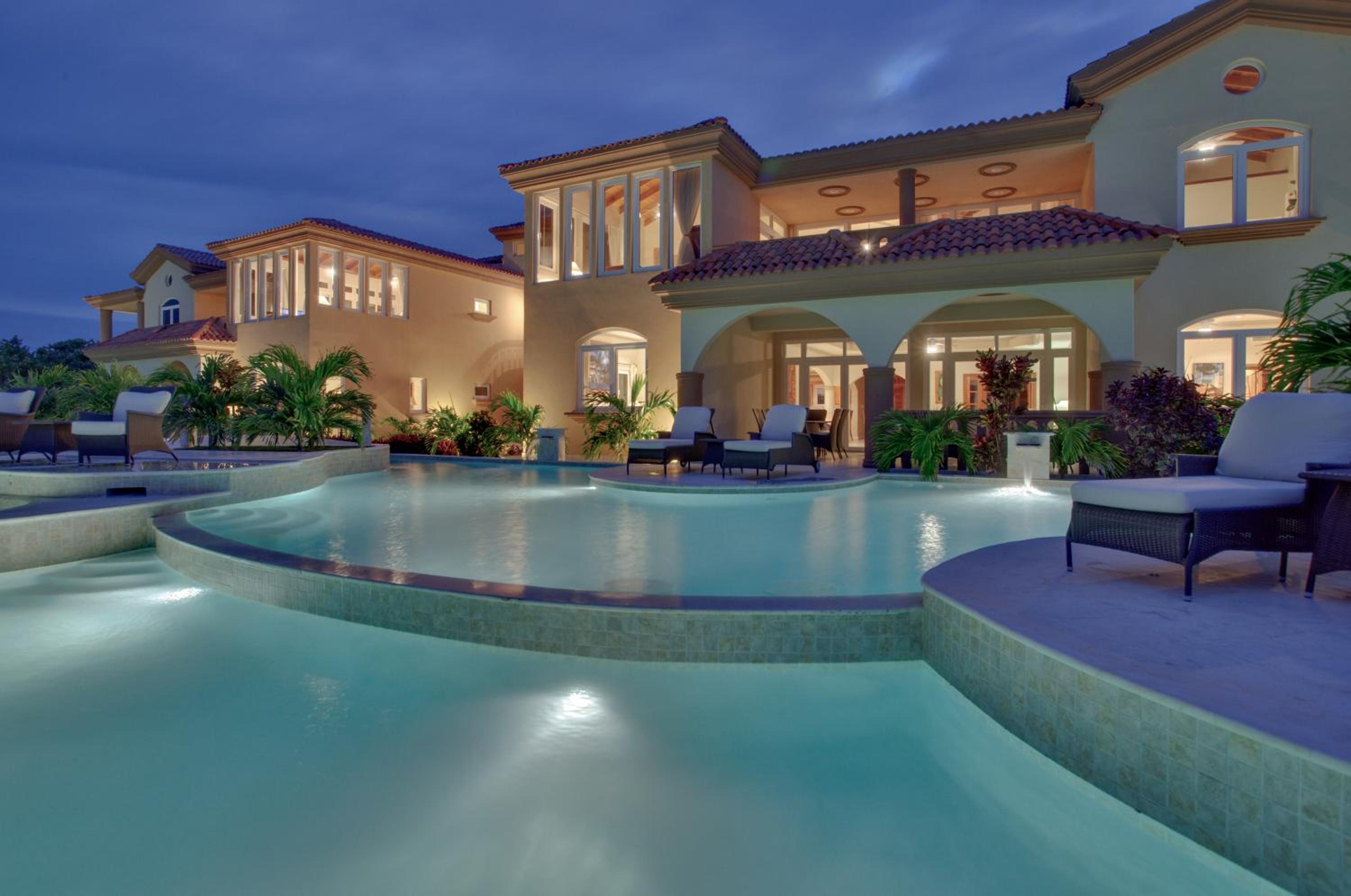 Belizean Cove Estates Beachfront Villas