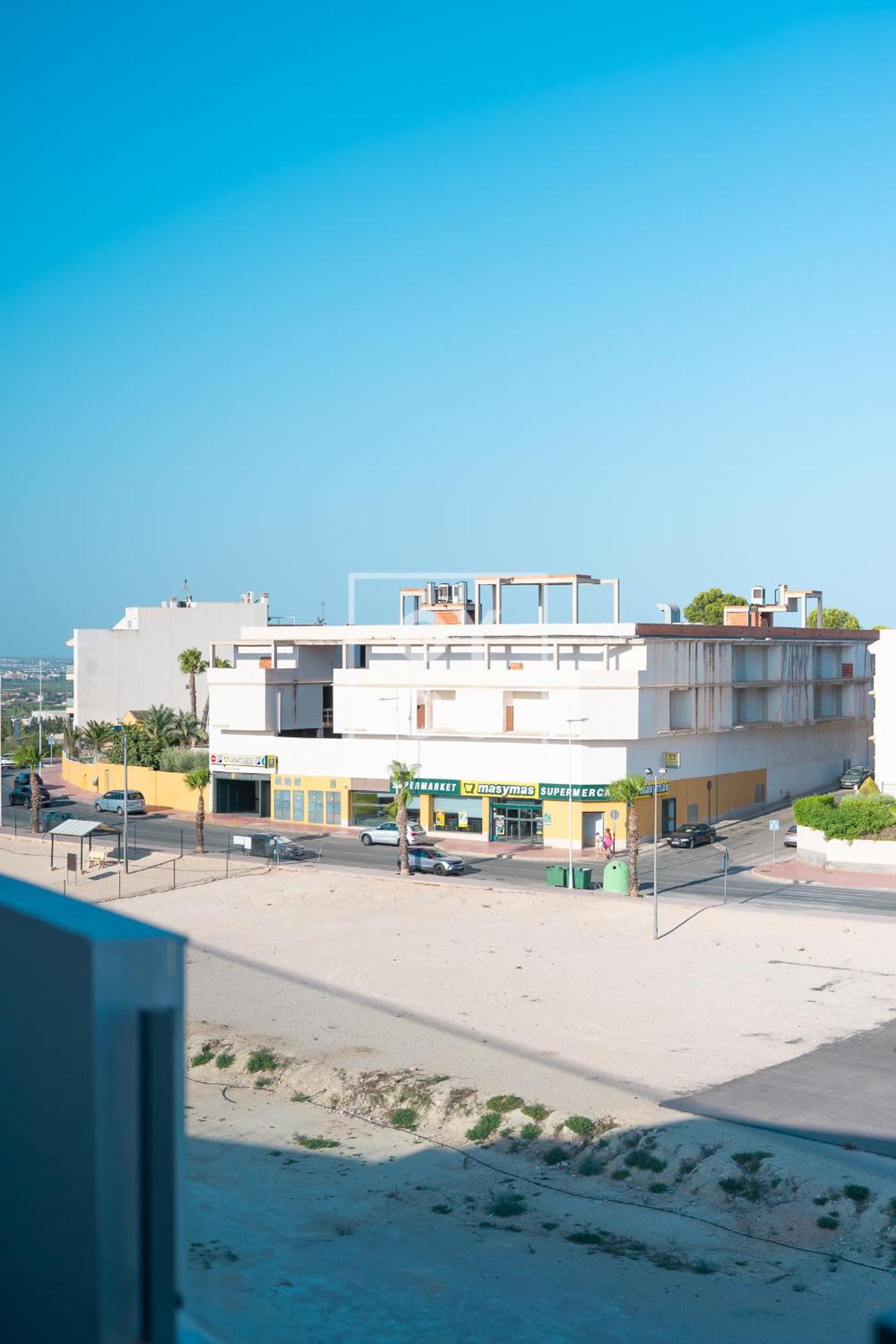 Solana Boutique Apartment, pool, serenity and views, by OYOOSTAYS