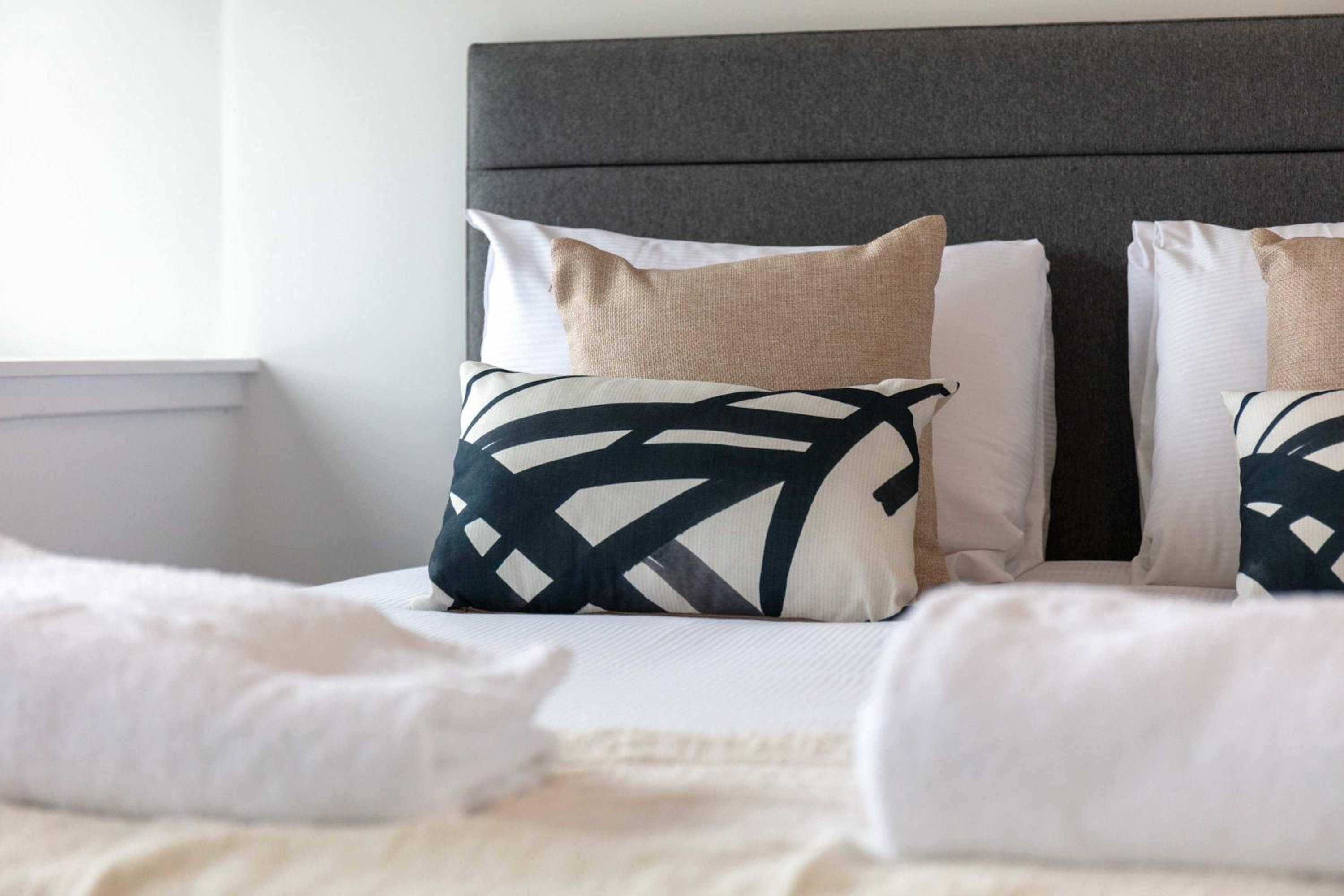 Weaver Suite - Donnini Apartments