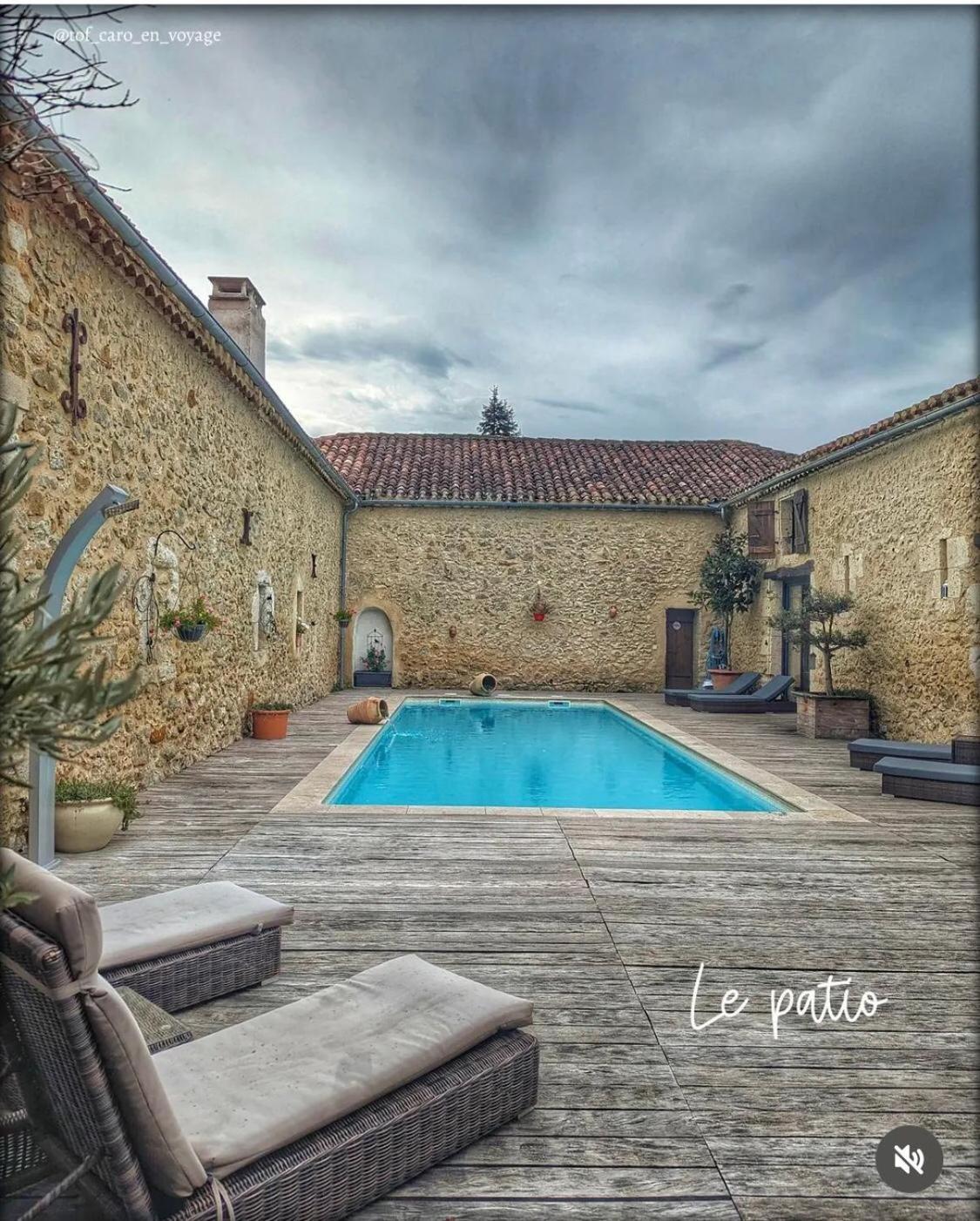 Domaine de Pourrouquet - Chambres d'hôtes de charme avec piscine et spa