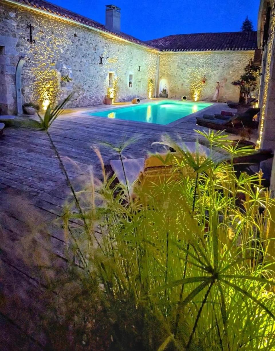 Domaine de Pourrouquet - Chambres d'hôtes de charme avec piscine et spa