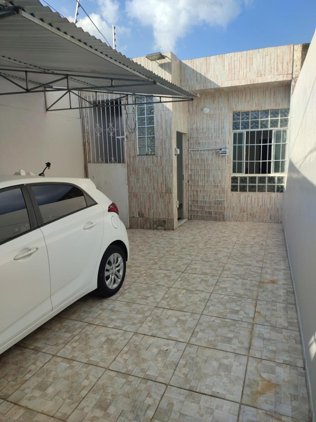 Casa inteira na Almirante Barroso