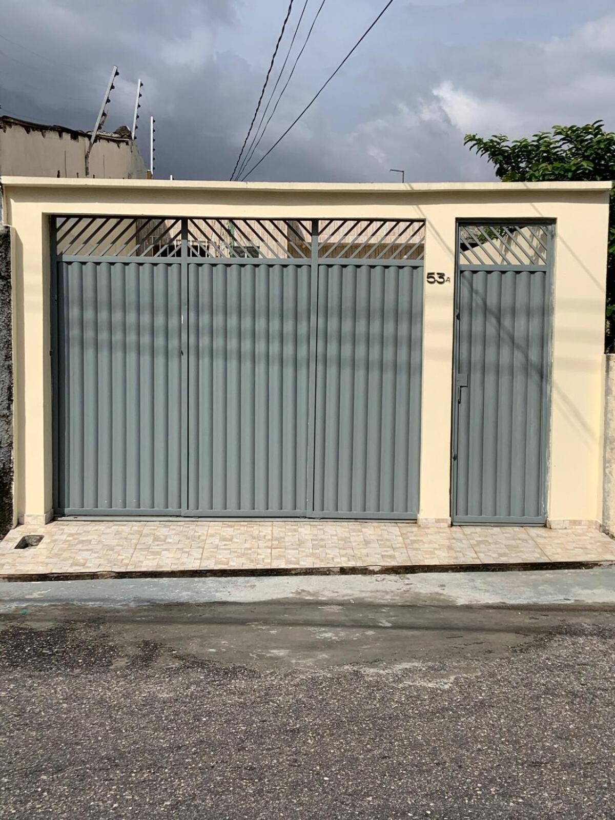Casa inteira na Almirante Barroso