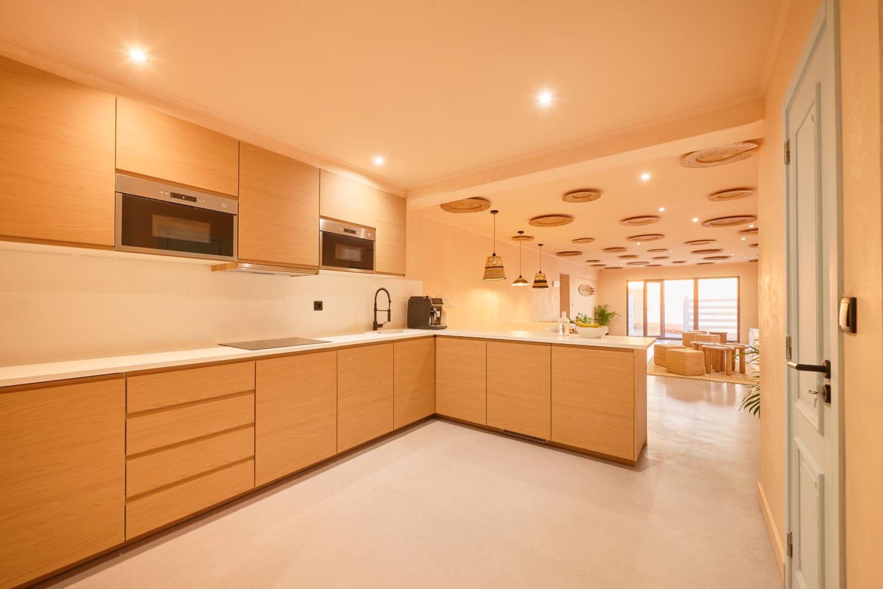 Wander Surf House