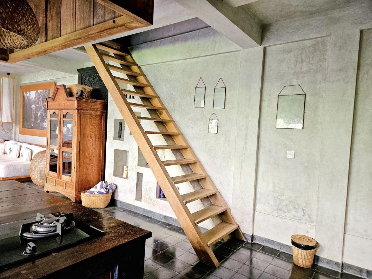 Villa Hibou - New Tropical Luxury 2BR near Canggu