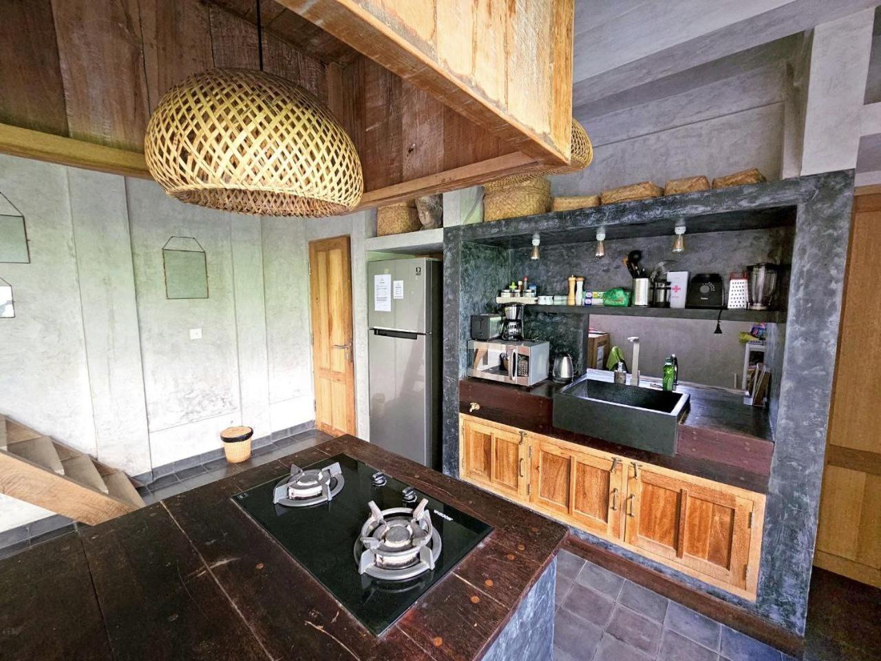 Villa Hibou - New Tropical Luxury 2BR near Canggu
