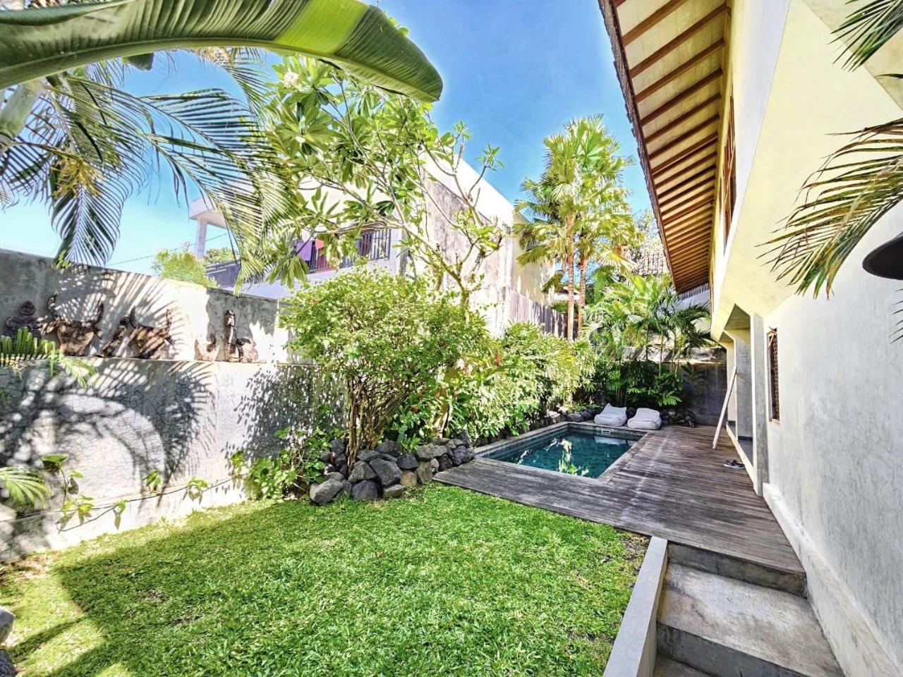 Villa Hibou - New Tropical Luxury 2BR near Canggu