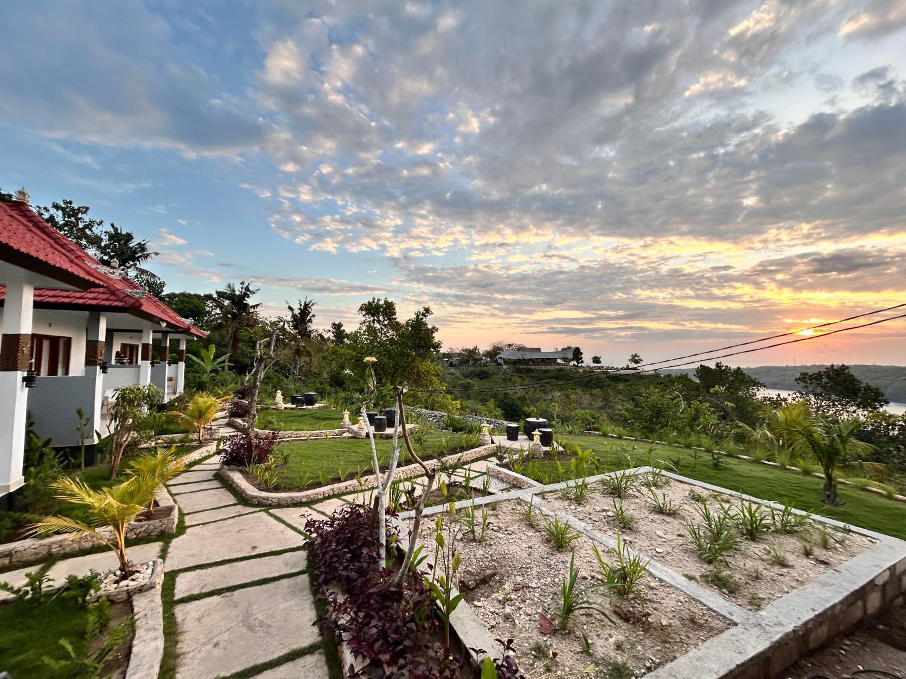 Gamat Sunset Cottage and Resto