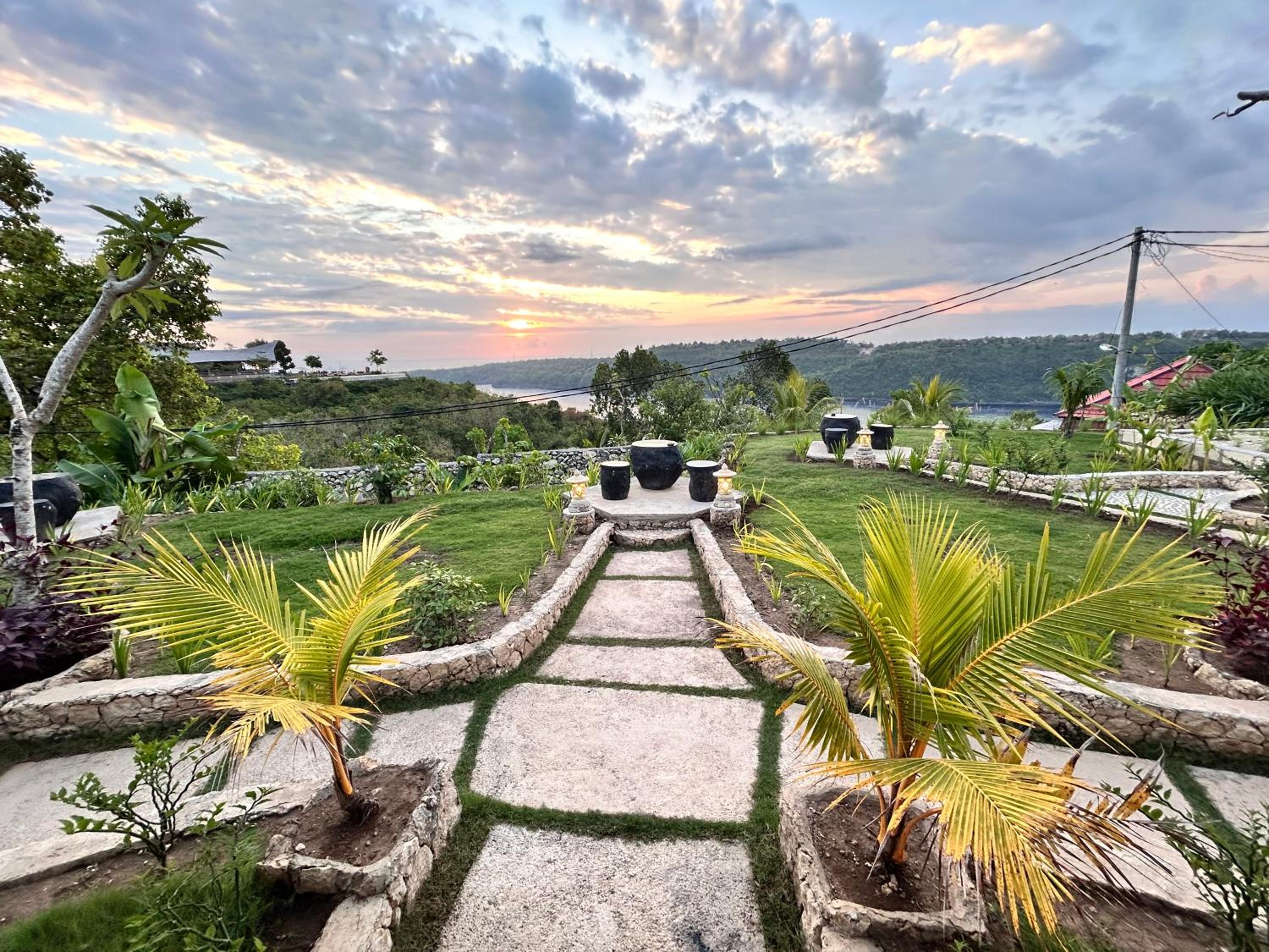 Gamat Sunset Cottage and Resto