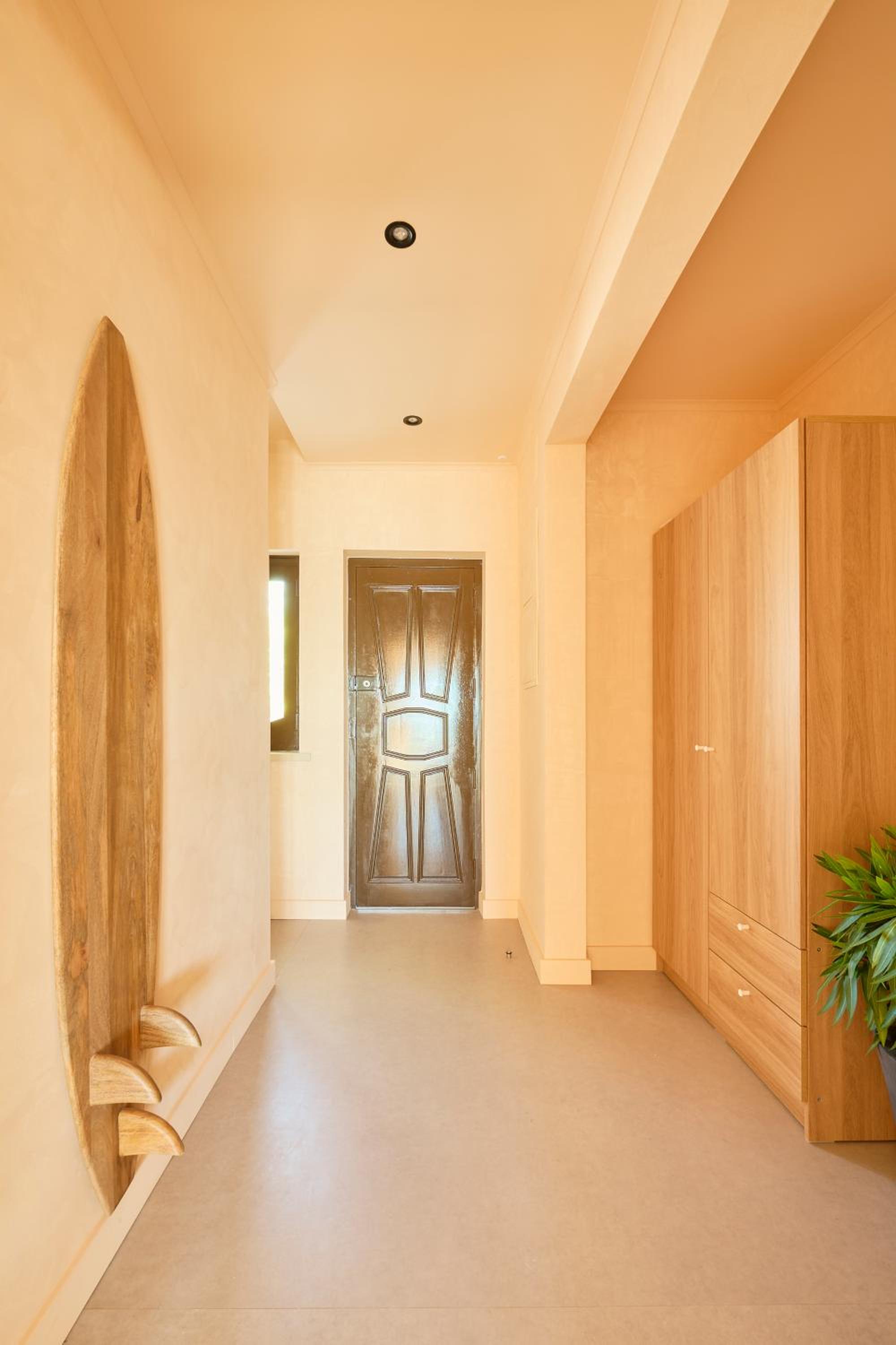 Wander Surf House