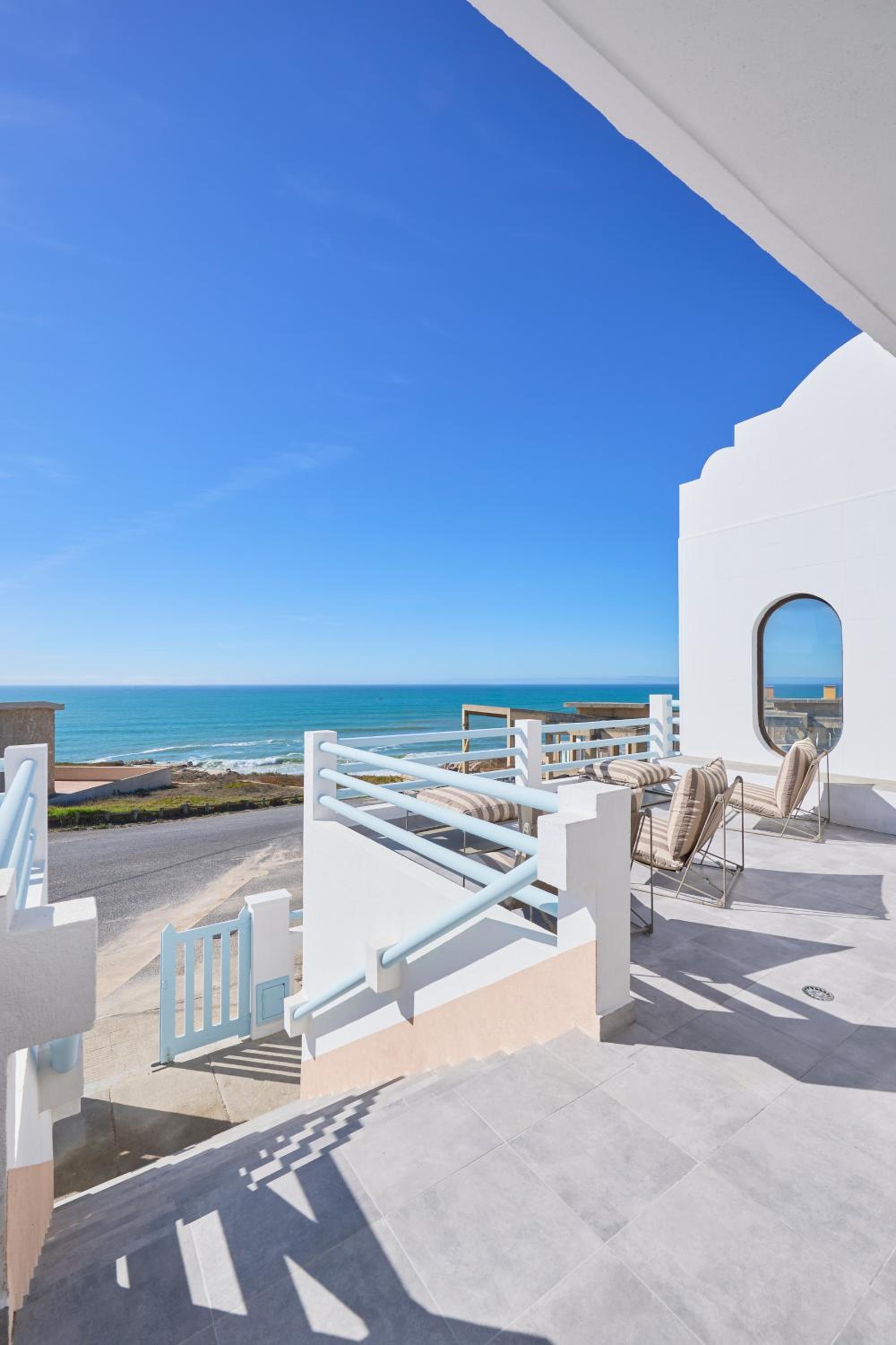Wander Surf House