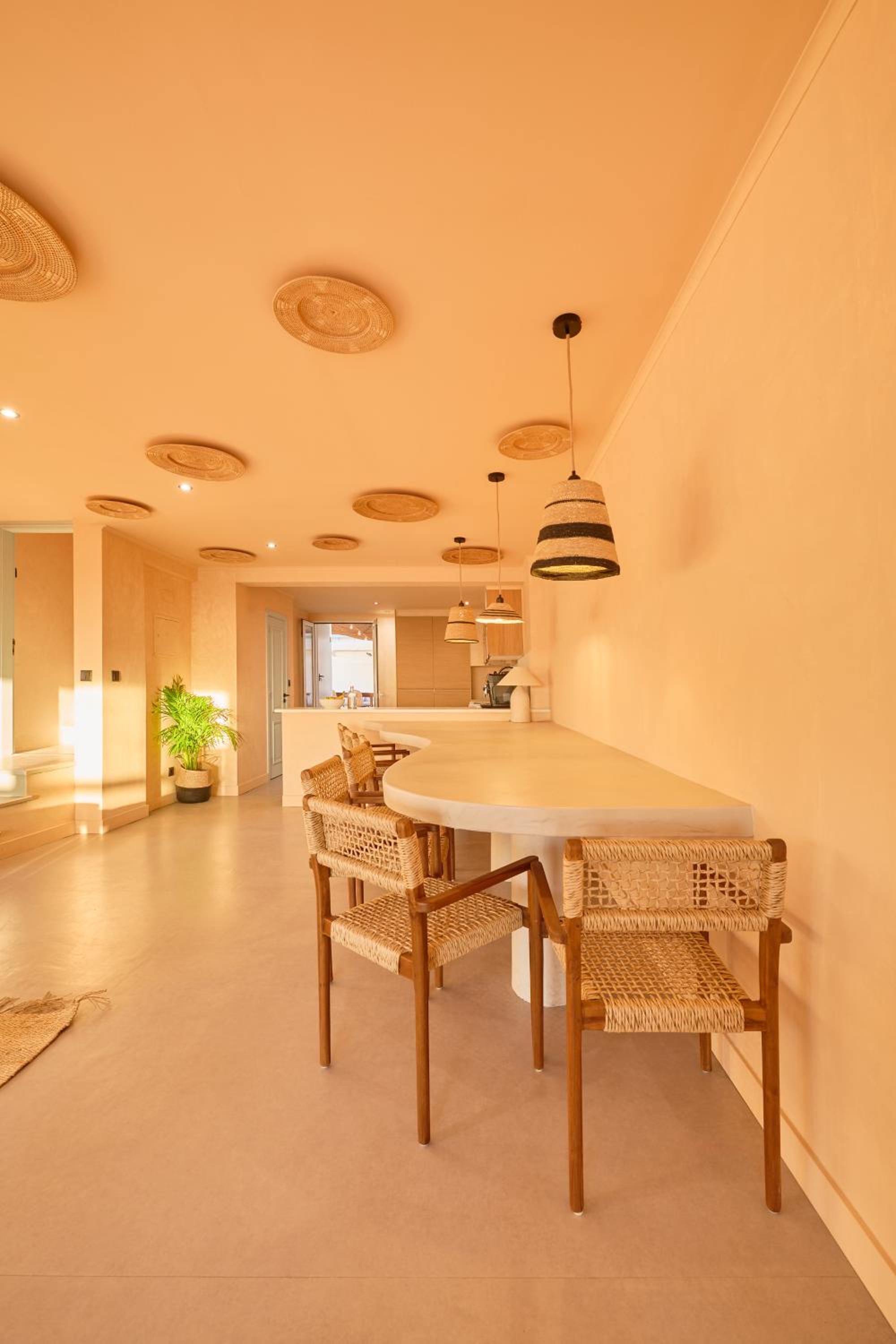 Wander Surf House