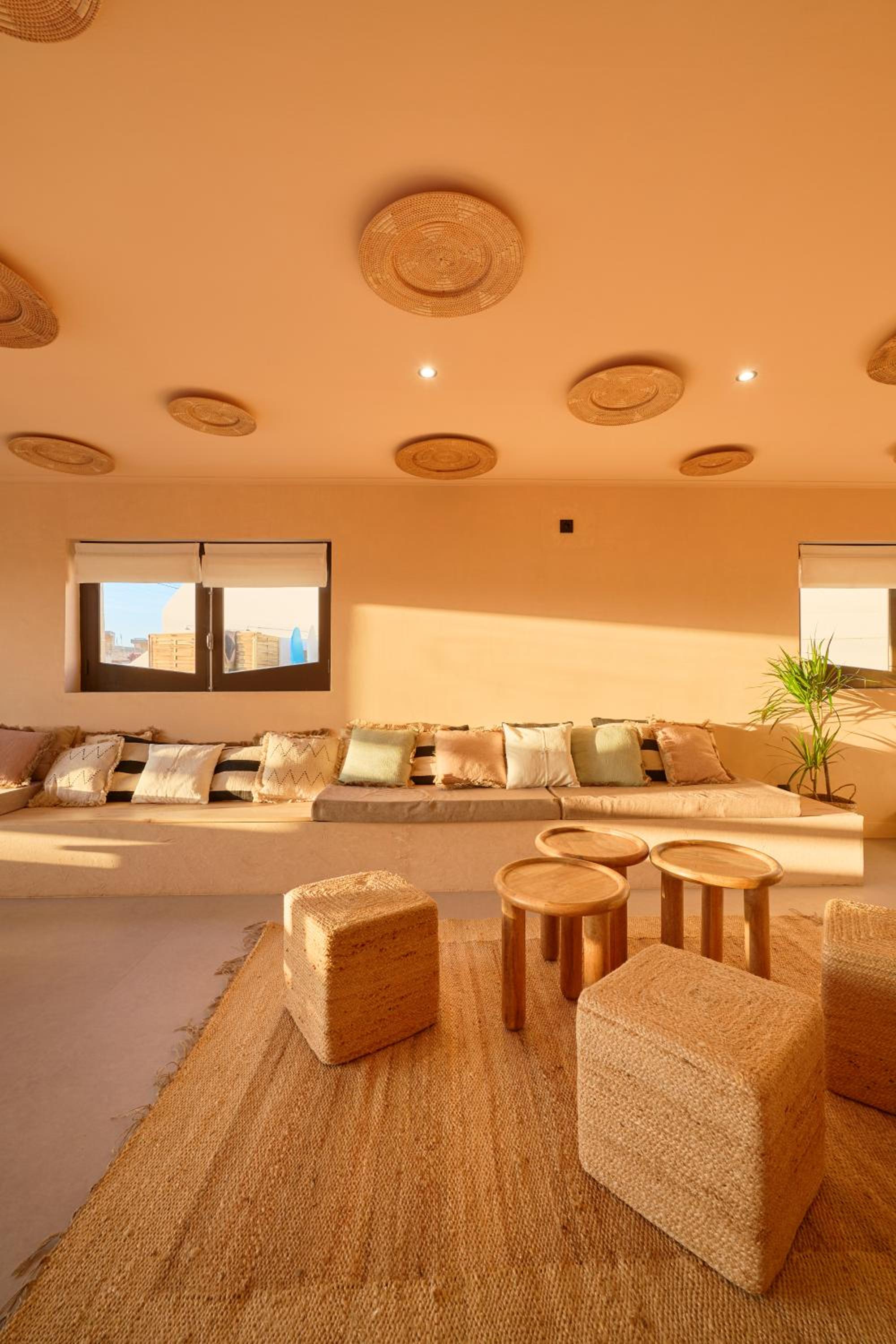 Wander Surf House
