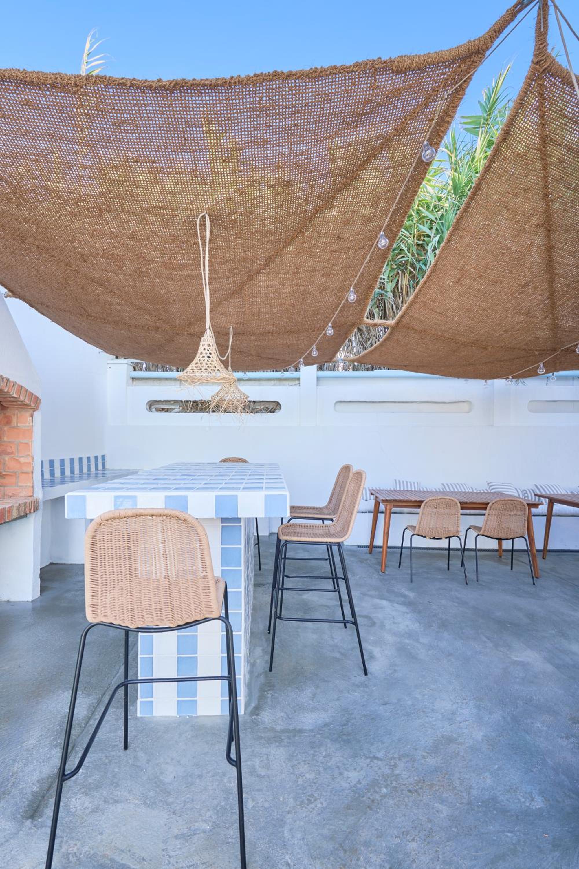 Wander Surf House