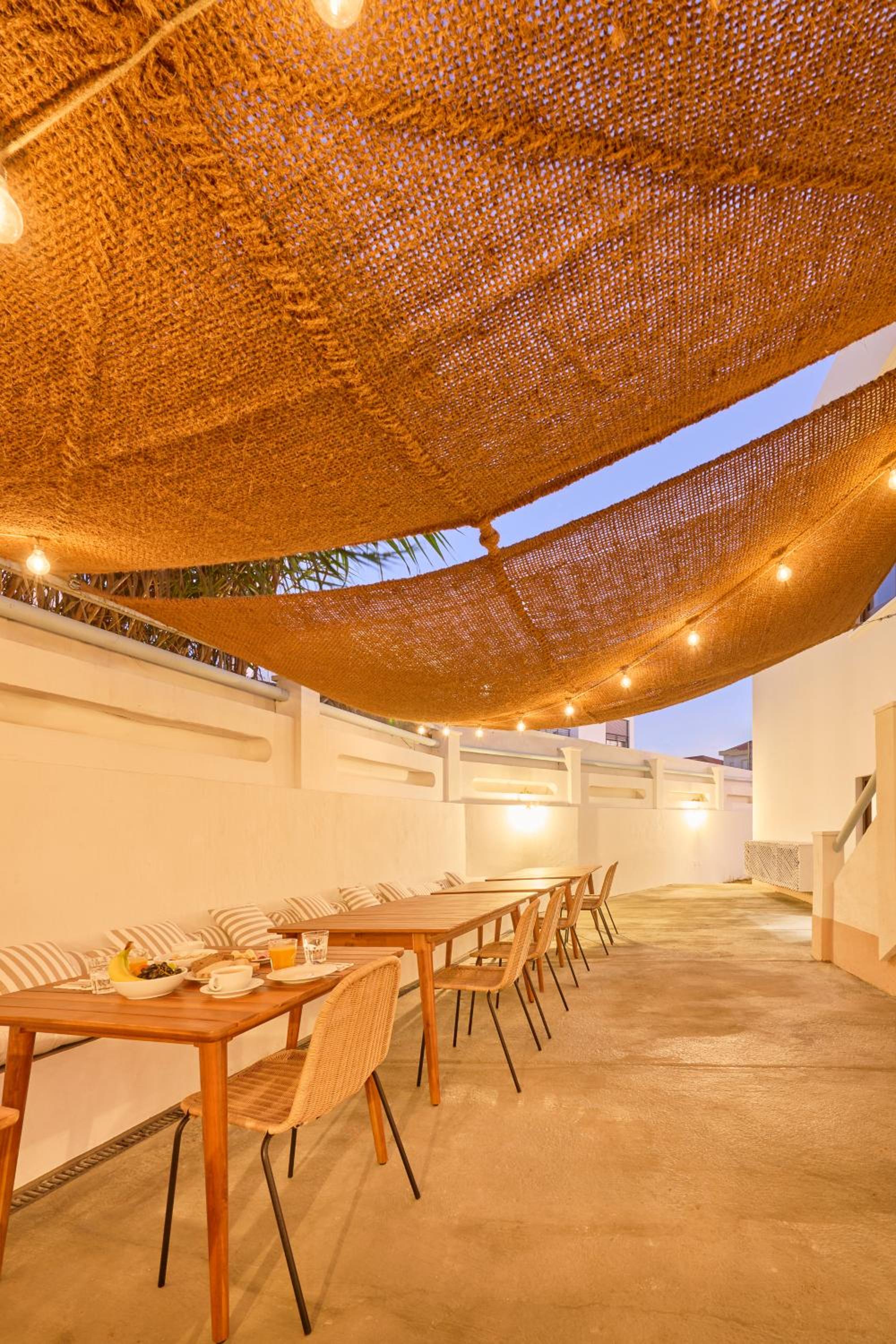 Wander Surf House