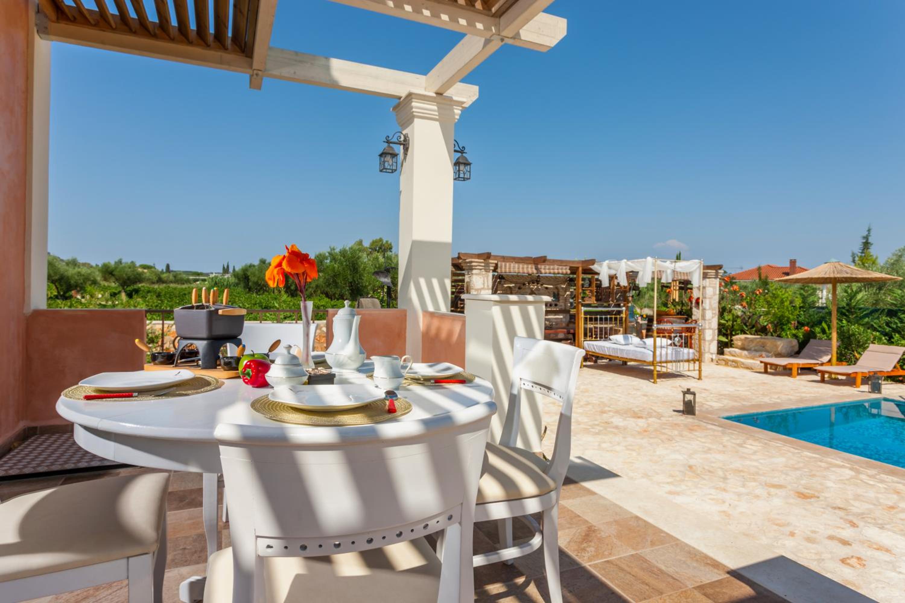 Agro Art Boutique & Luxury Villas - Two Art Villas with Pools, Unique Decors, and a Treehouse Option