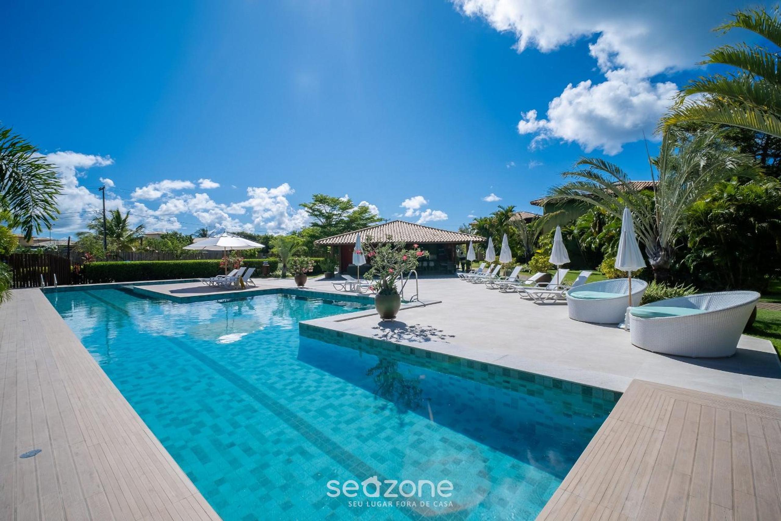 Beautiful Apartin Condo w/ Pool CQS0004