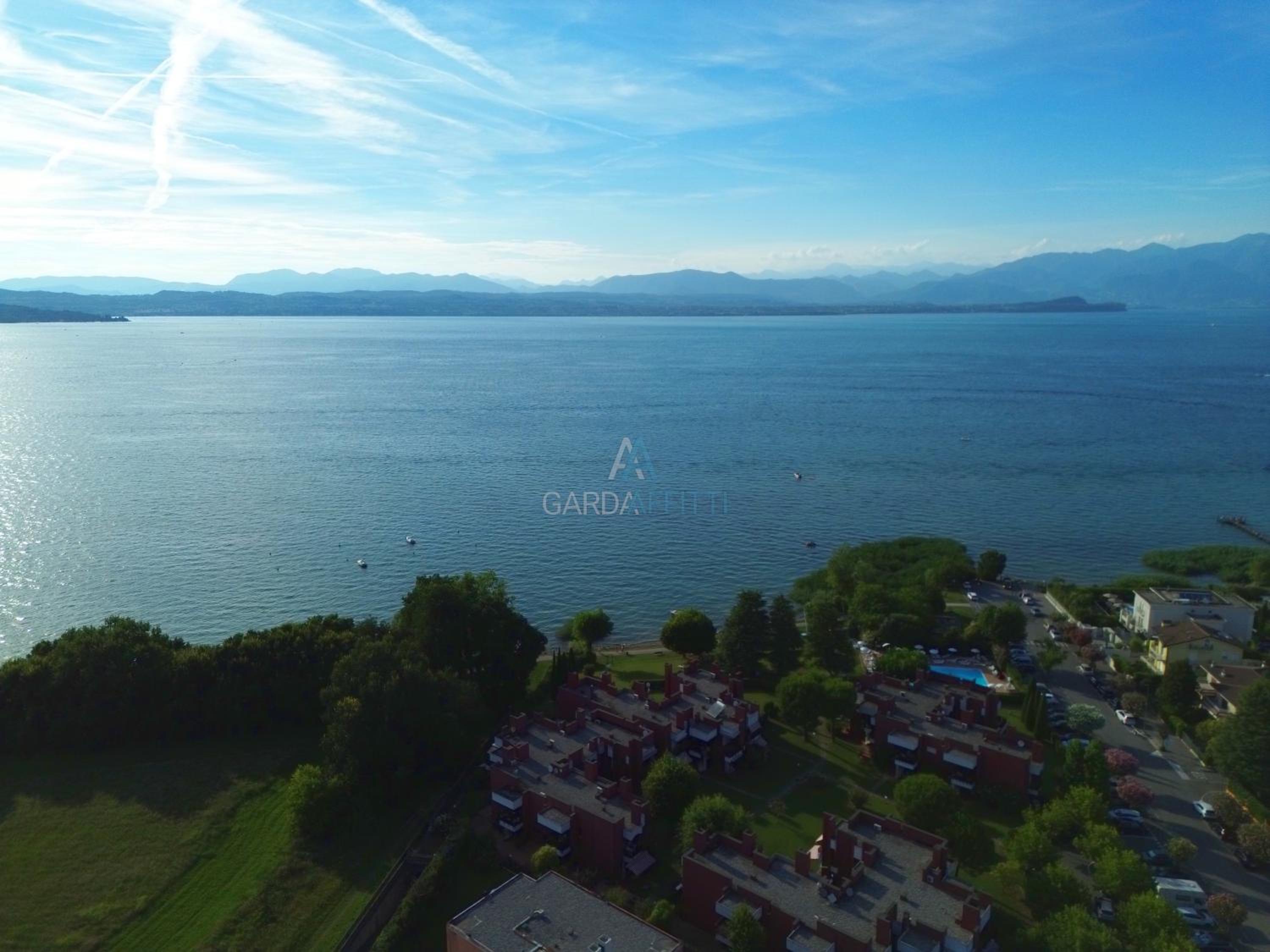 Poseidone Apartment - Terrazza vista lago