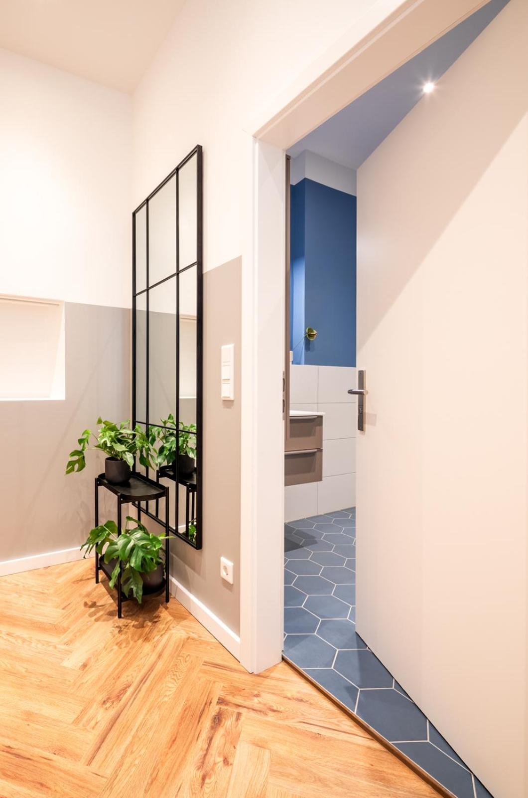 oomph Berlin Breathe the Earthy Calm of a 150sqm Home