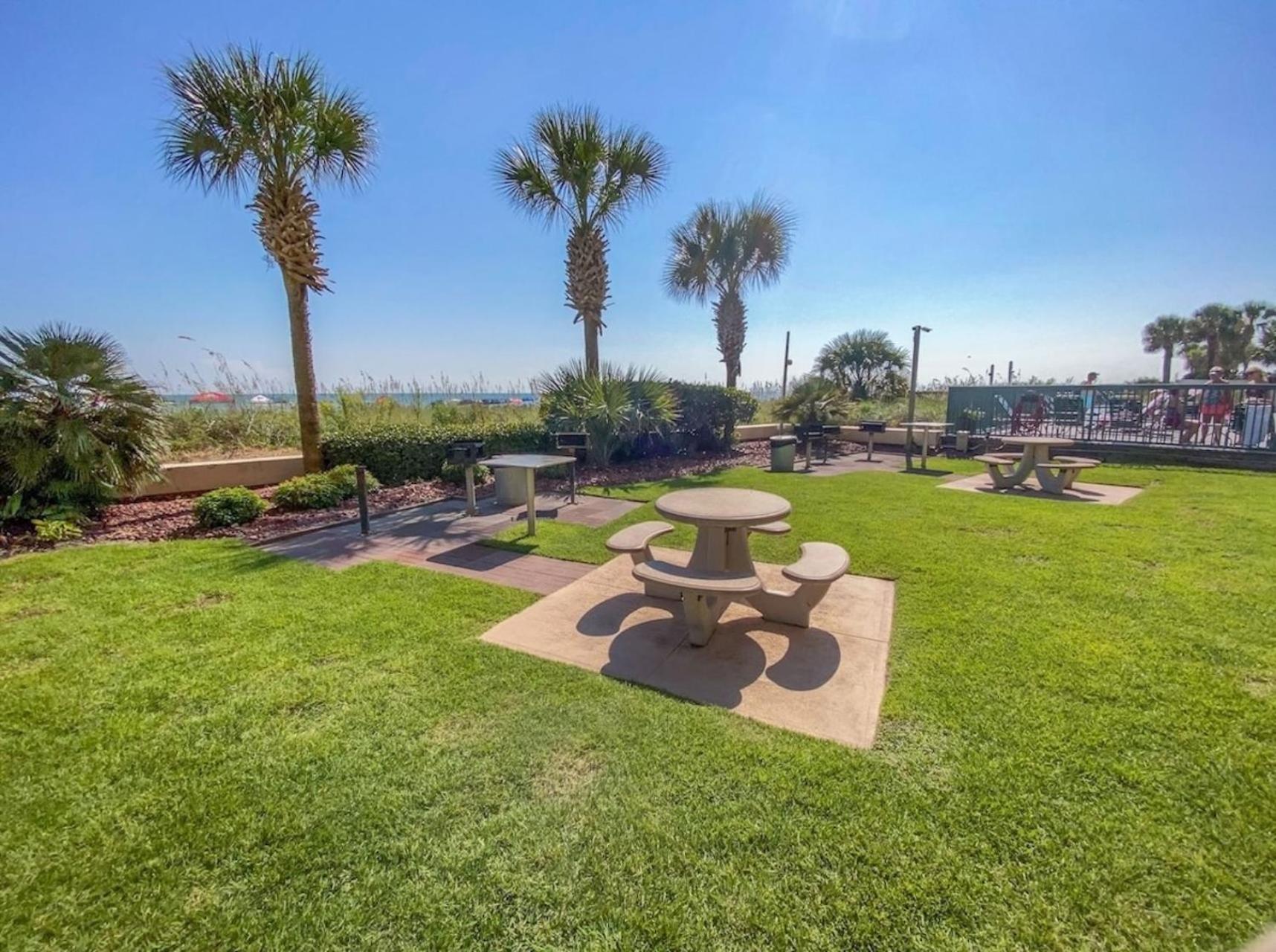Ashworh 1001 Four Bedroom Condo Oceanfront 